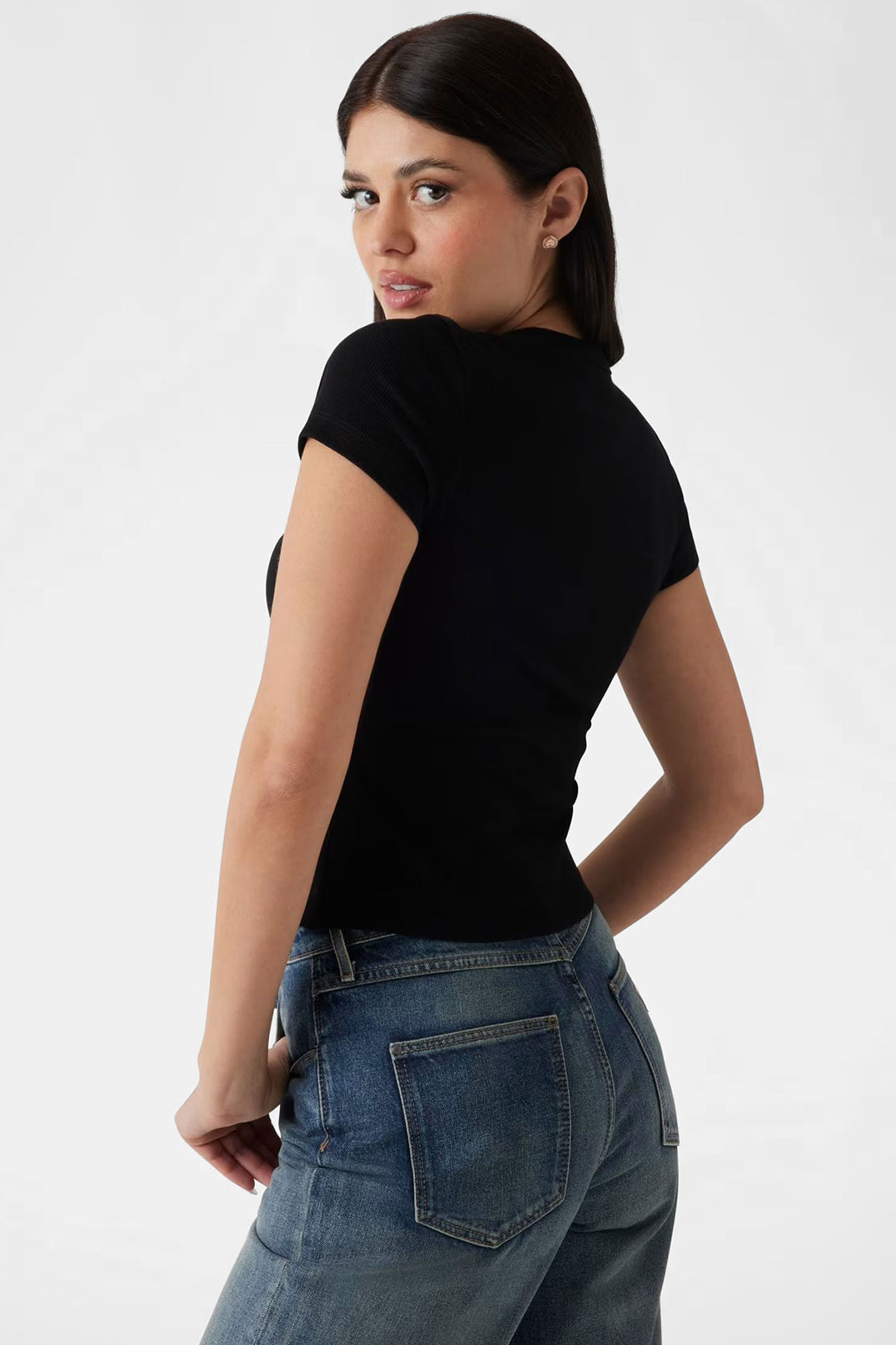 Женская черная футболка Guess W5RI68.KA0H1;JBLK