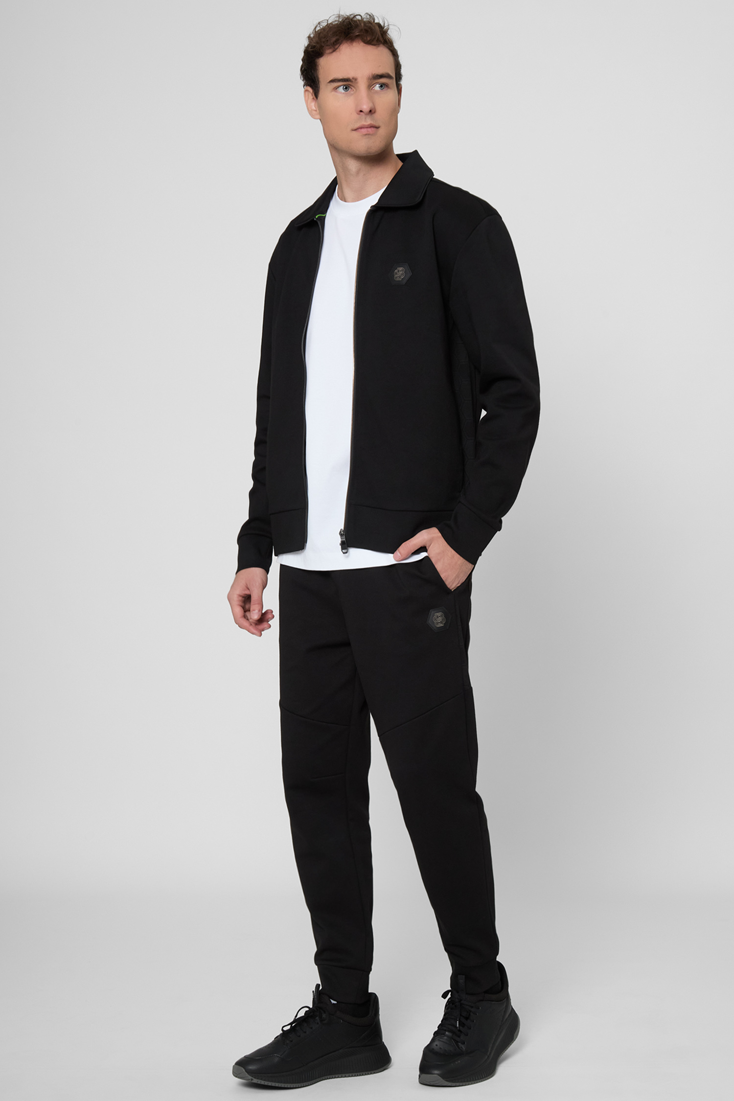 Чоловічі чорні спортивні штани BOSS 50543860;001