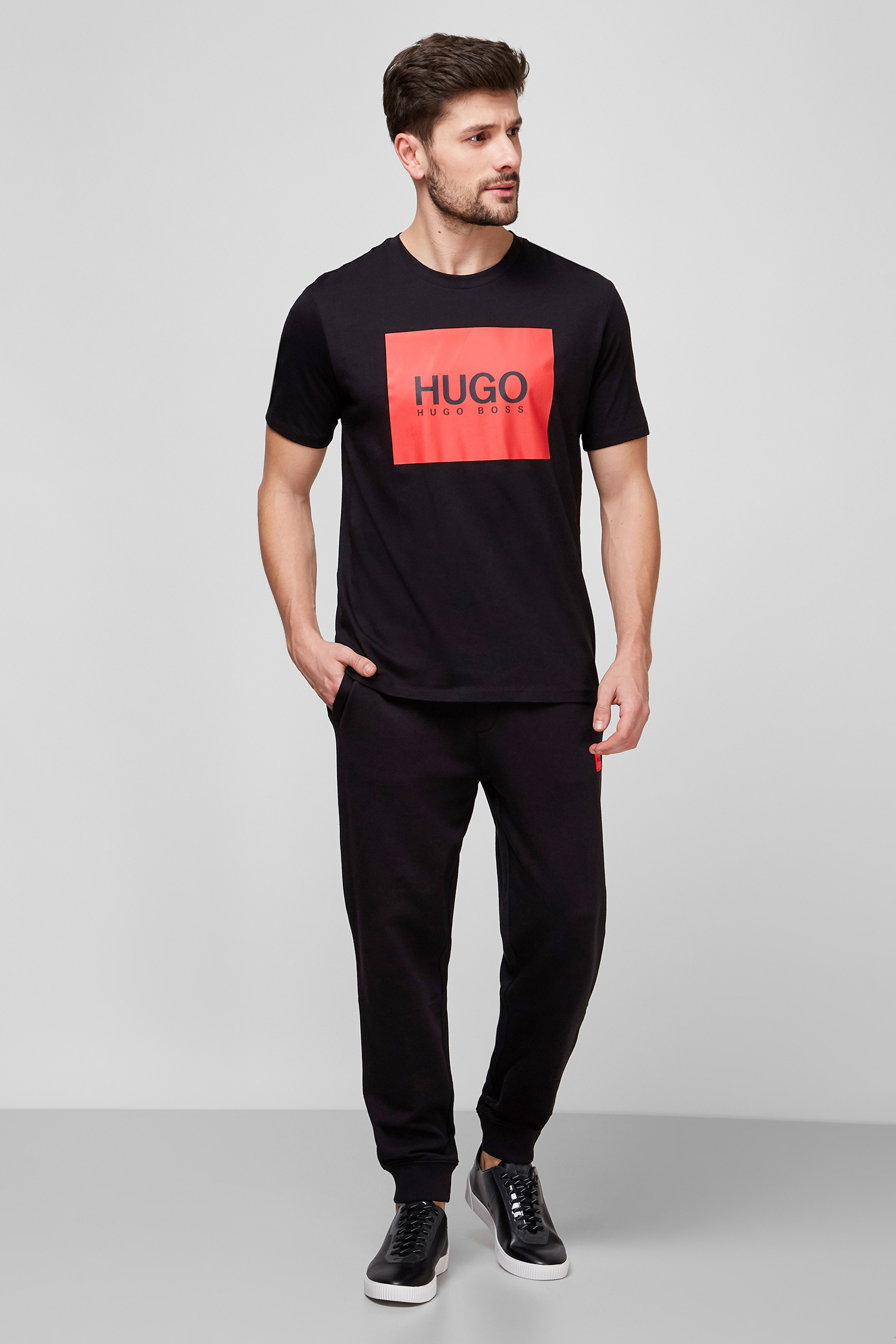 Мужская черная футболка HUGO 50437291;001