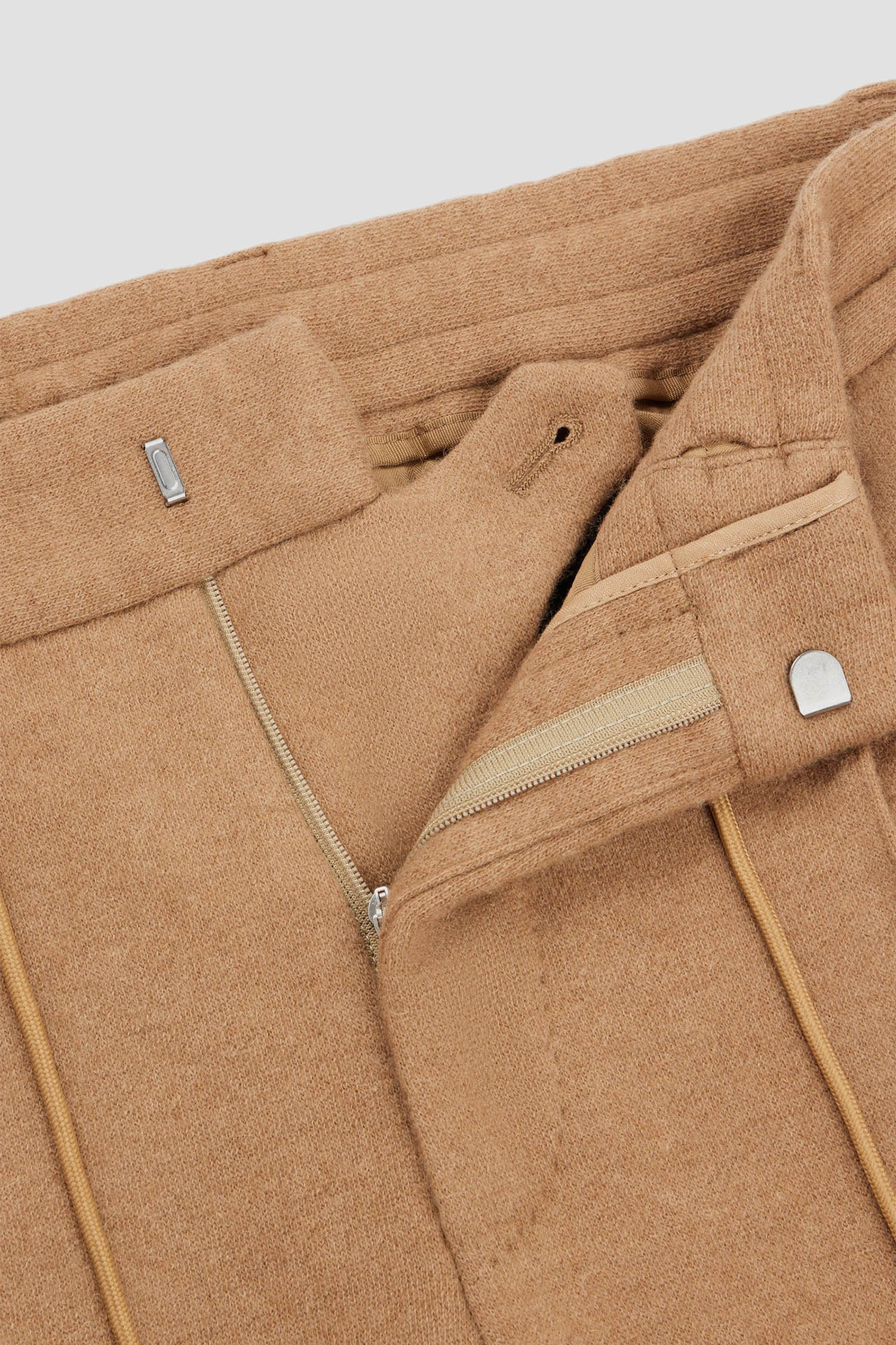 Мужские бежевые шерстяные брюки BOSS 50502376;260