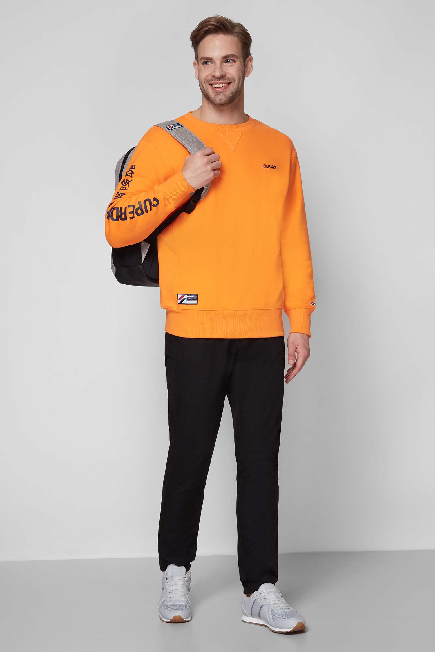 Мужской оранжевый свитшот SuperDry M2011571A;05M