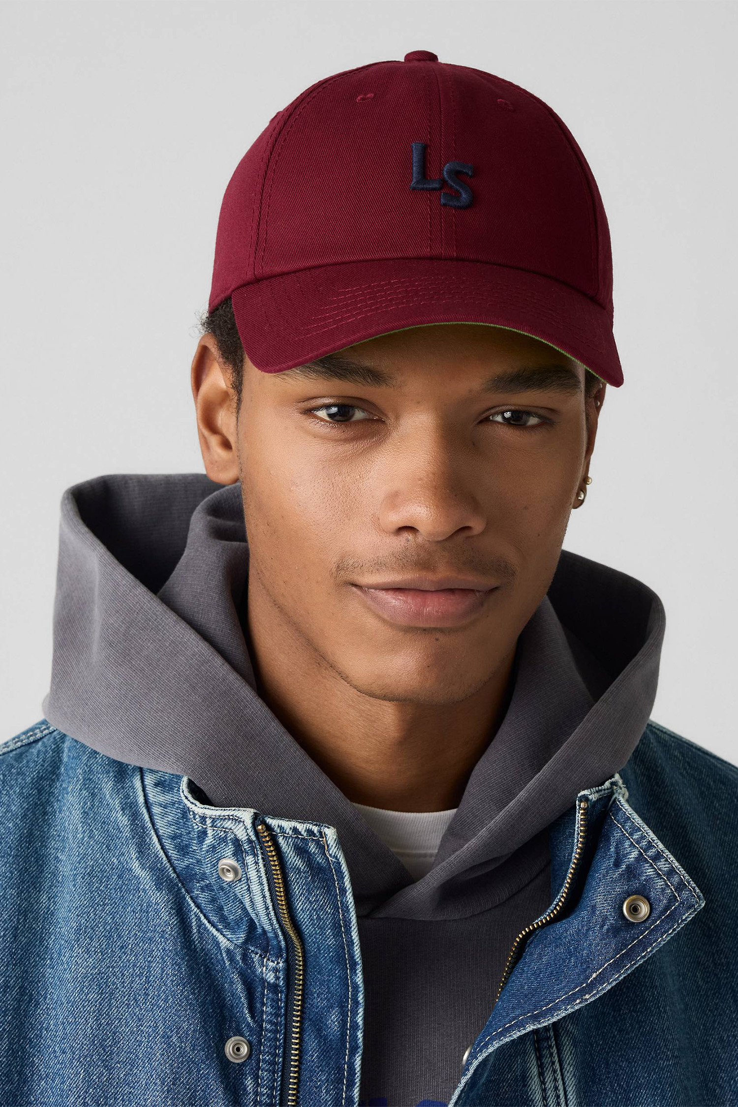 Мужская бордовая кепка Levi’s® 004BS;0001