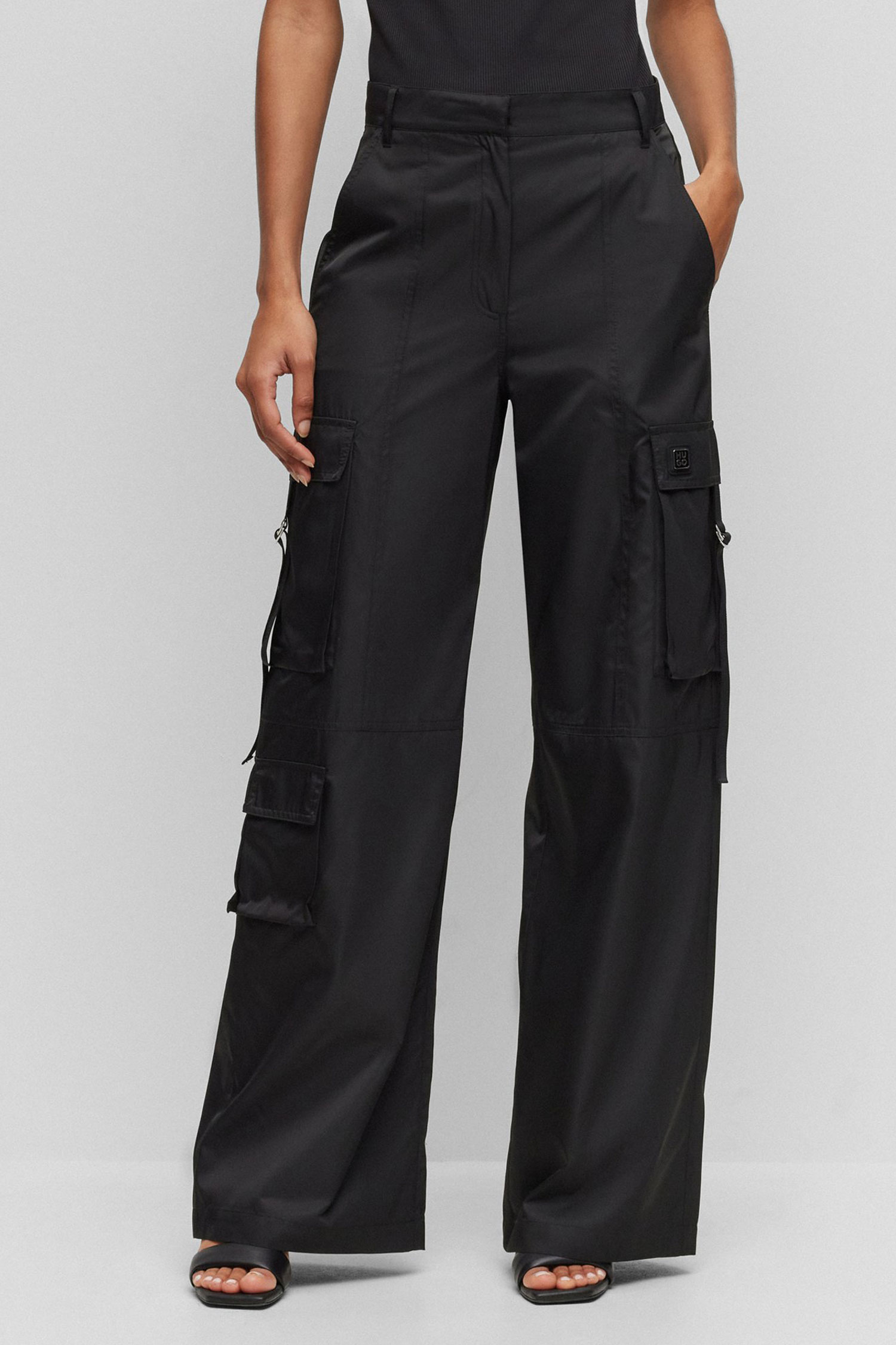 Женские черные брюки HUGO 50493320;001