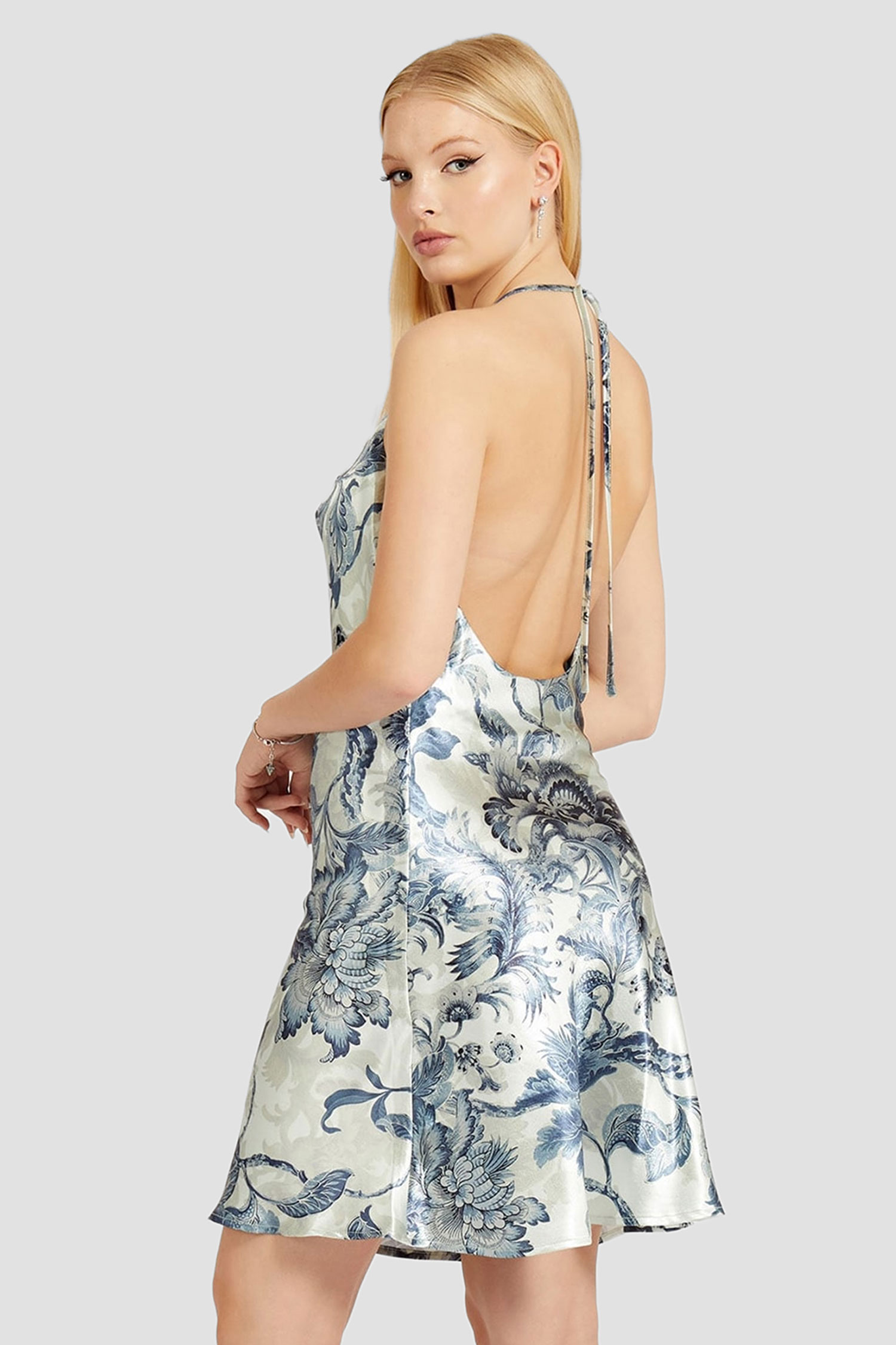 Женское платье с узором Guess W2BK99.WECV2;P7DO