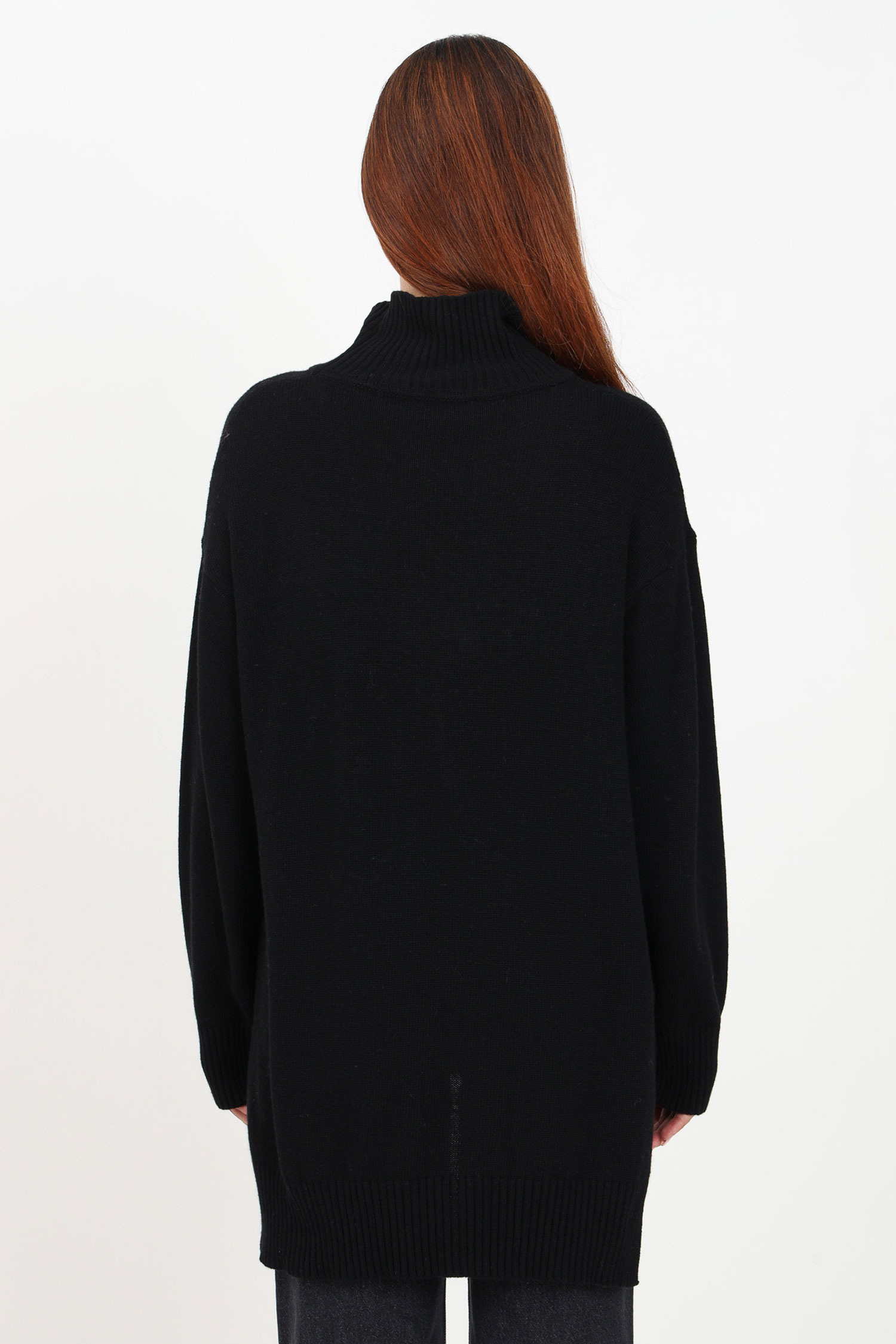 Женский черный свитер Moschino J0901.8707;1555