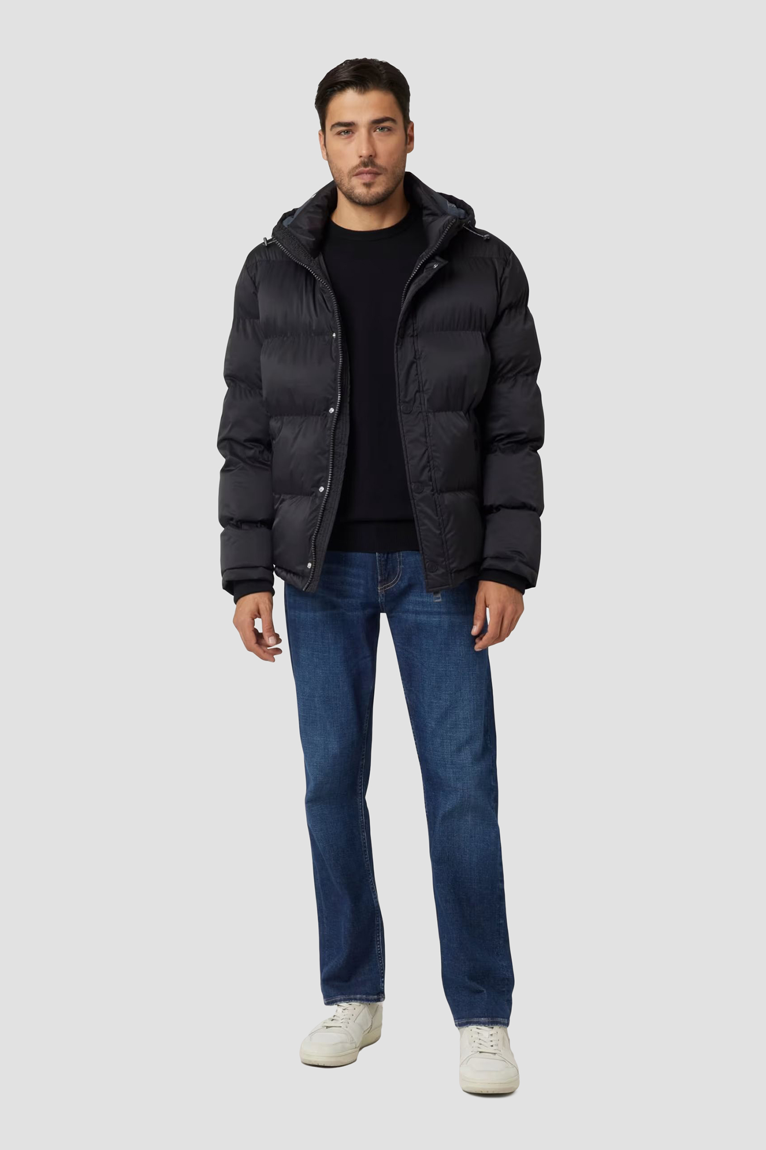 Чоловіча чорна куртка Guess M4BL21.WGJ42;JBLK