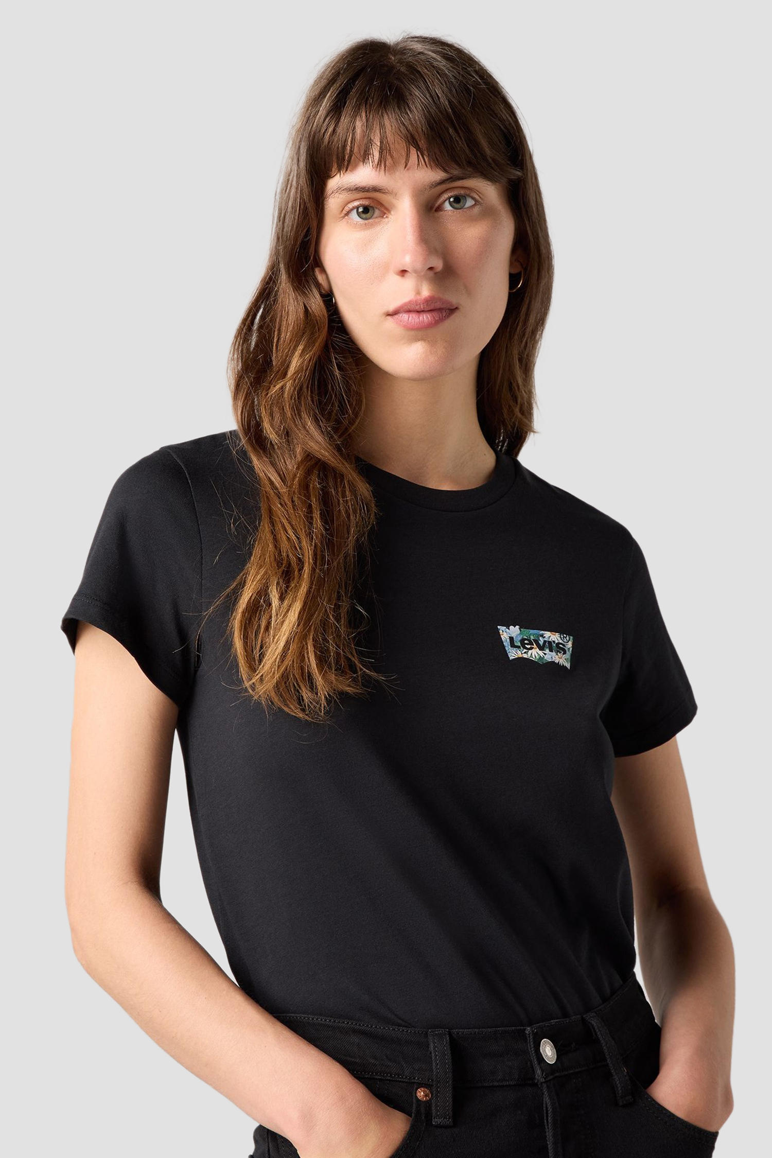 Женская черная футболка Levi’s® 17369;2933