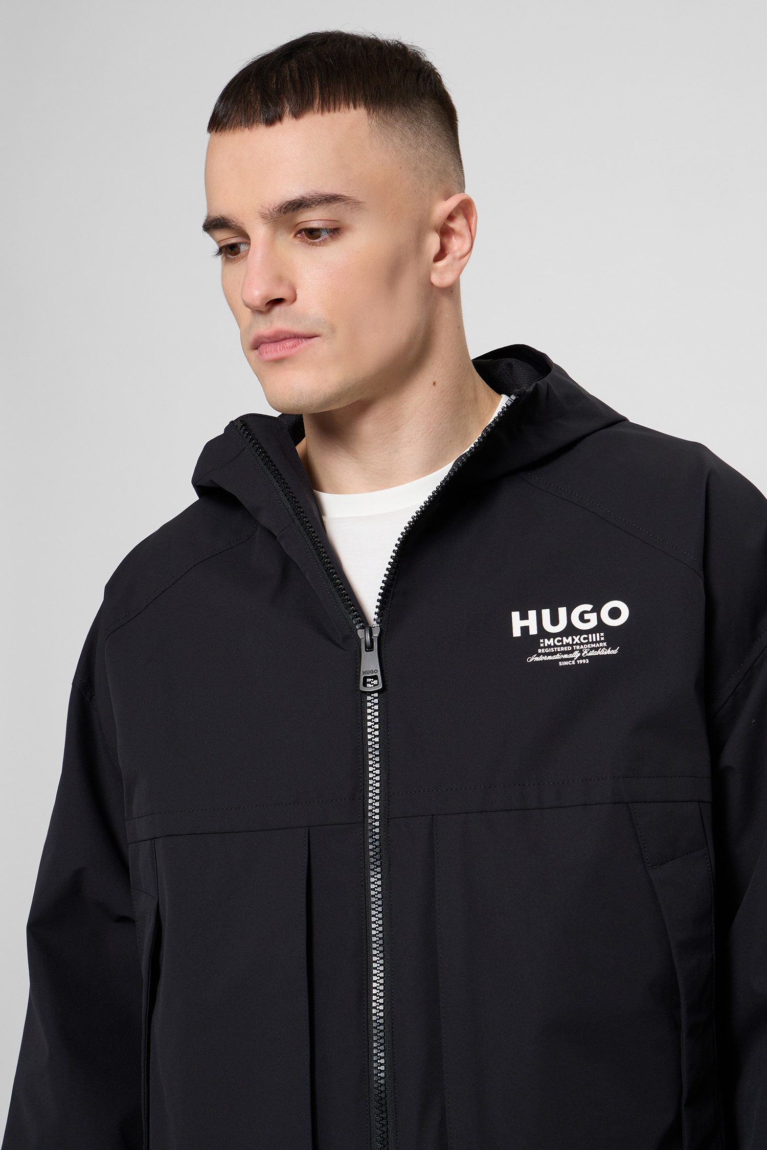 Мужская черная ветровка HUGO BLUE 50548719;001