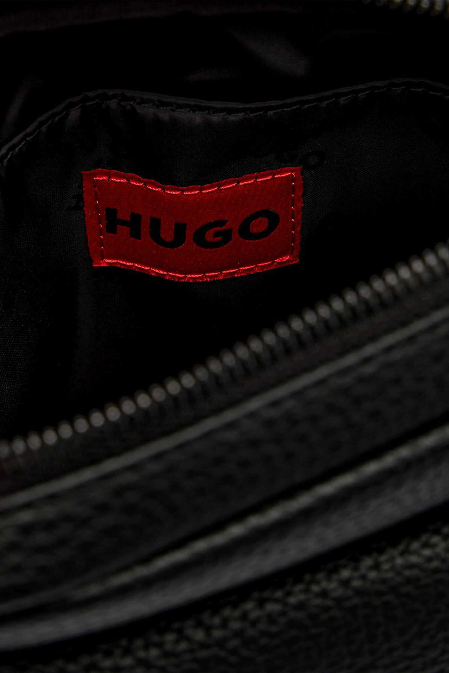 Мужская черная сумка HUGO 50551758;001