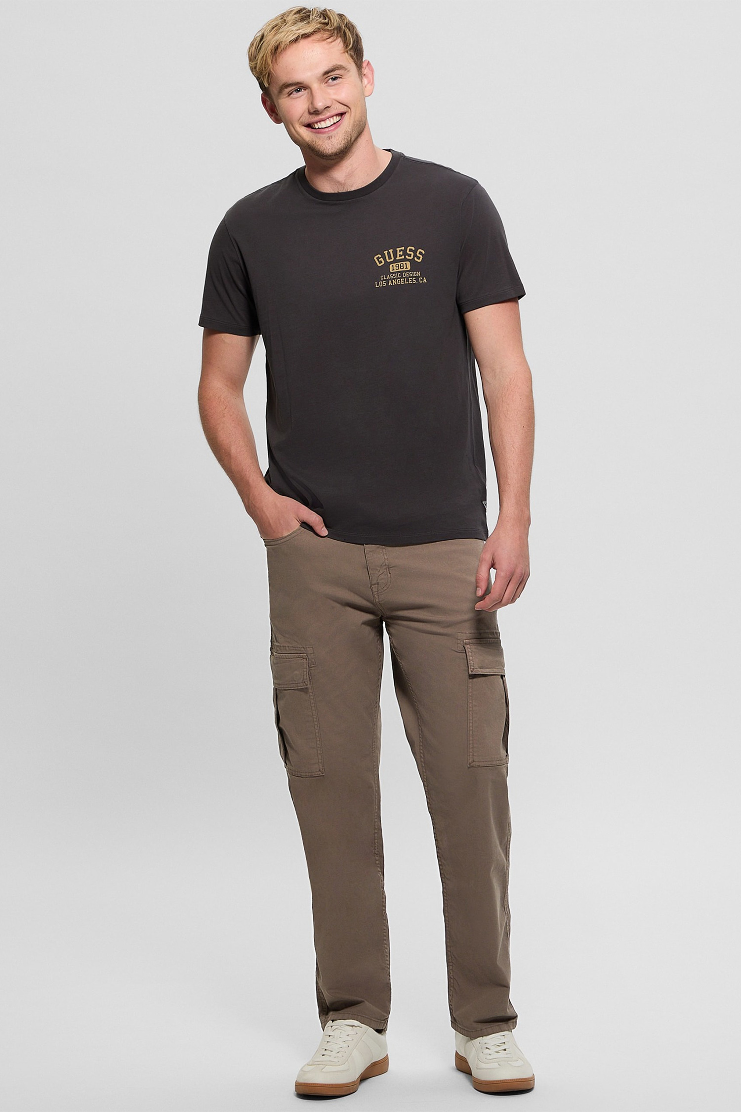 Мужская темно-коричневая футболка Guess M5RI86.K9RM1;JTMU
