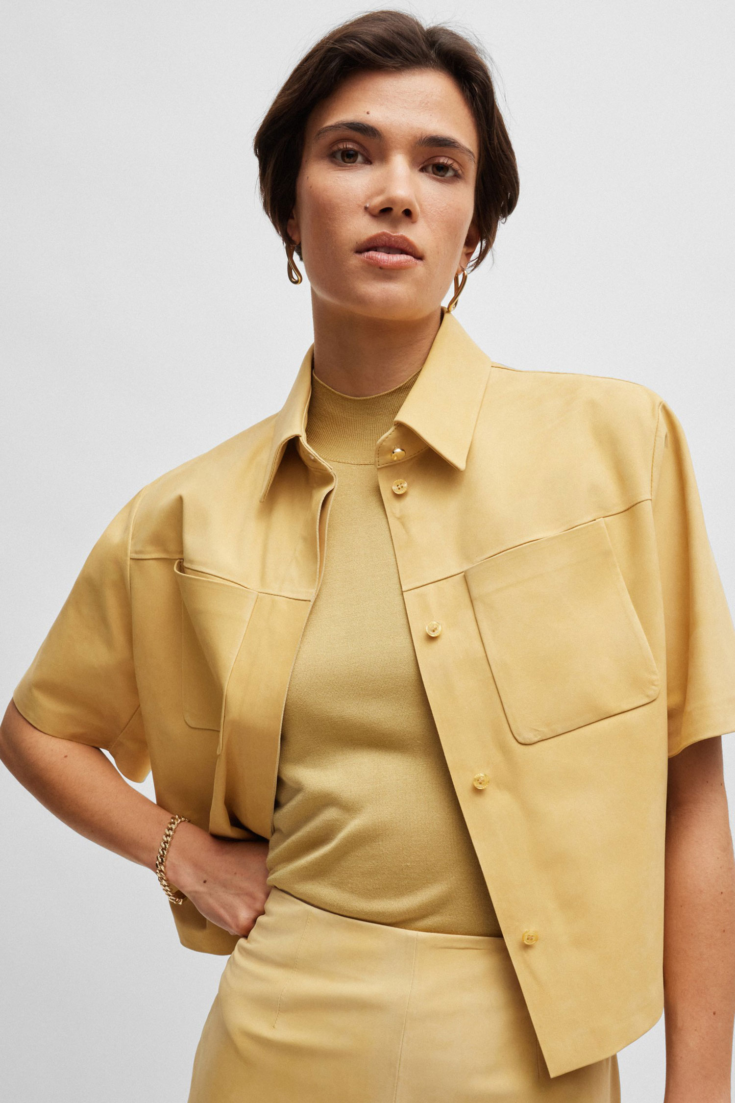 Жіночий бежевий шовковий топ BOSS 50514200;754