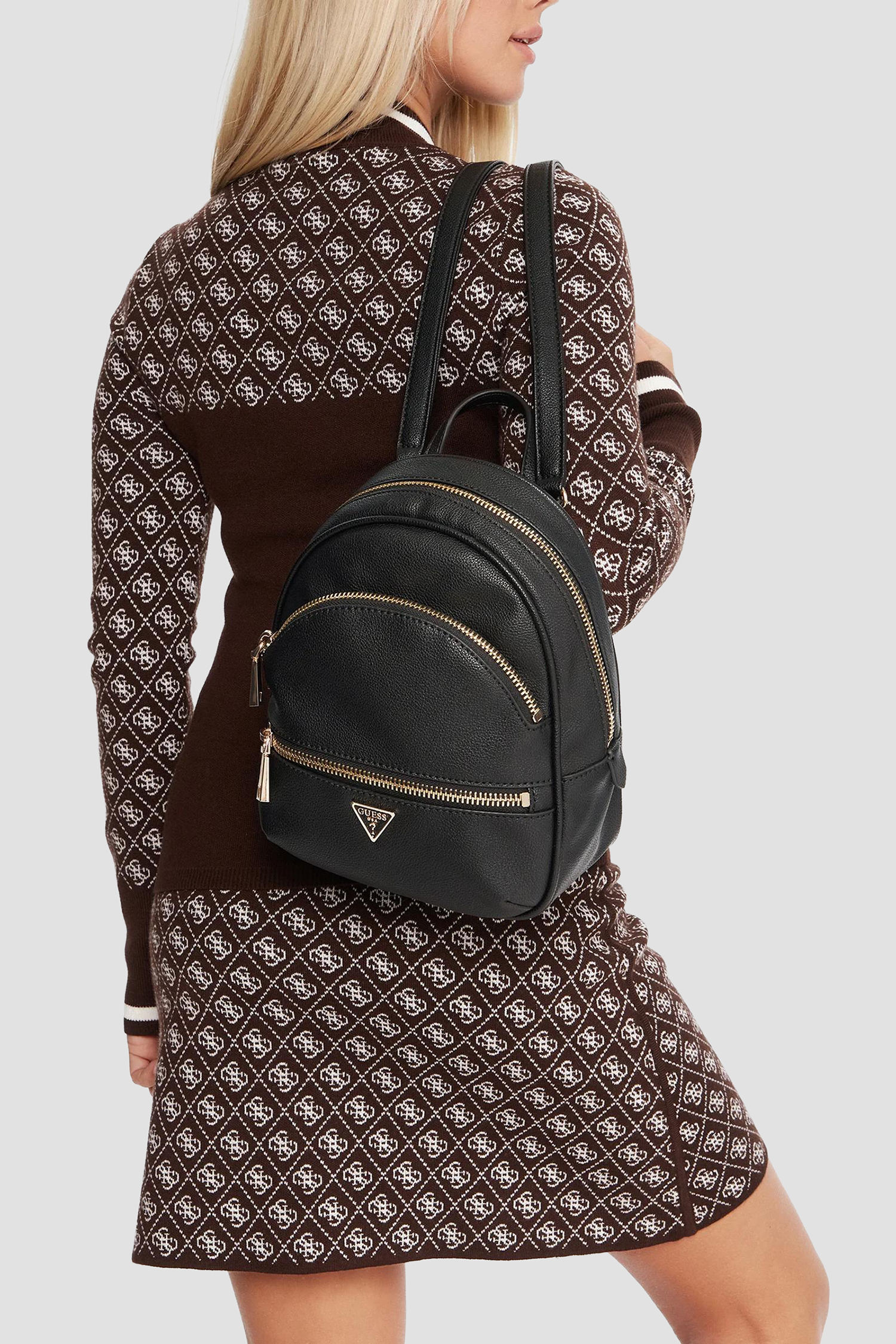 Женский черный рюкзак Guess HWBG71.18320;BLA