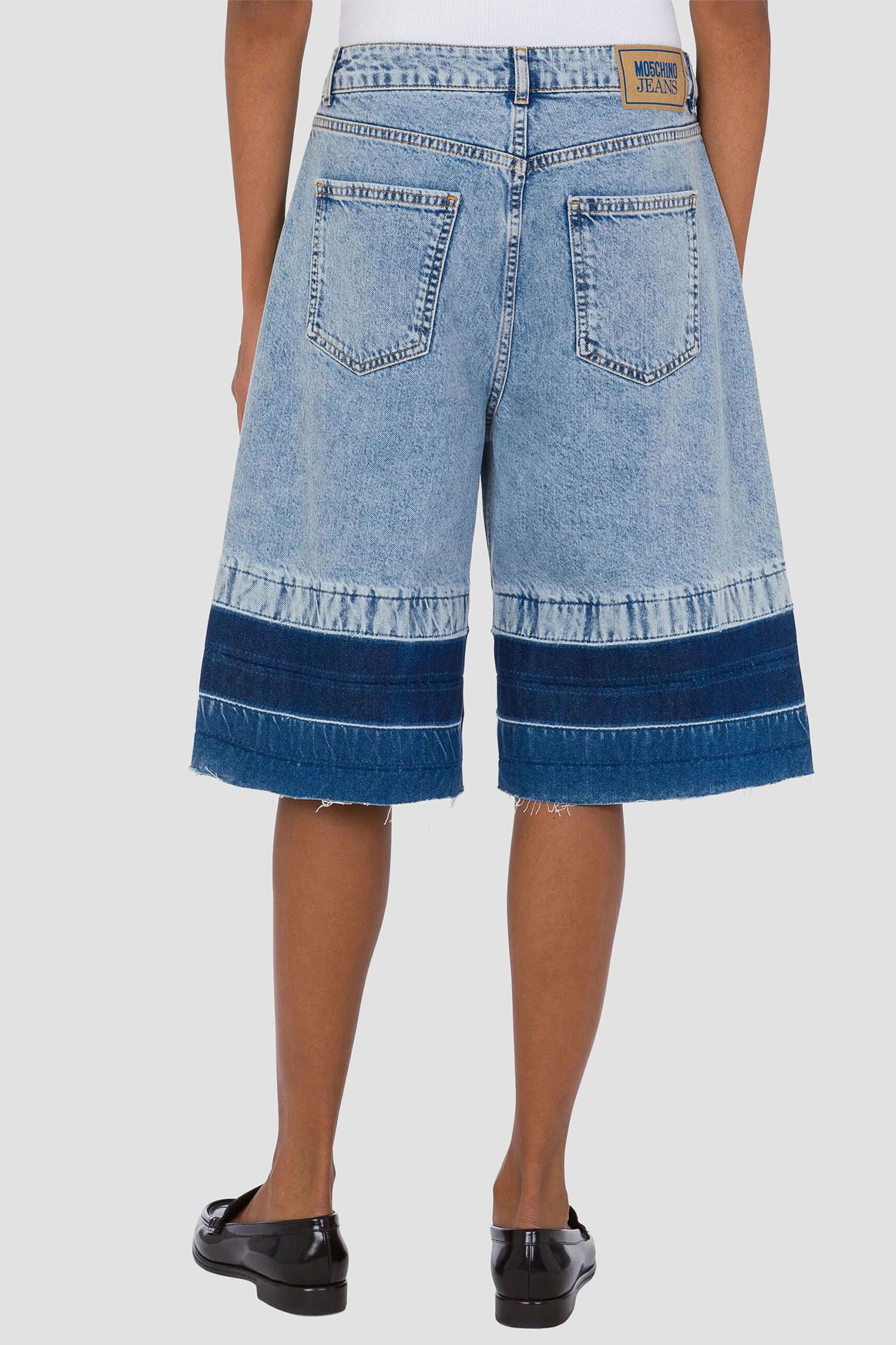 Женские синие джинсовые шорты Moschino A0312.3719;1303