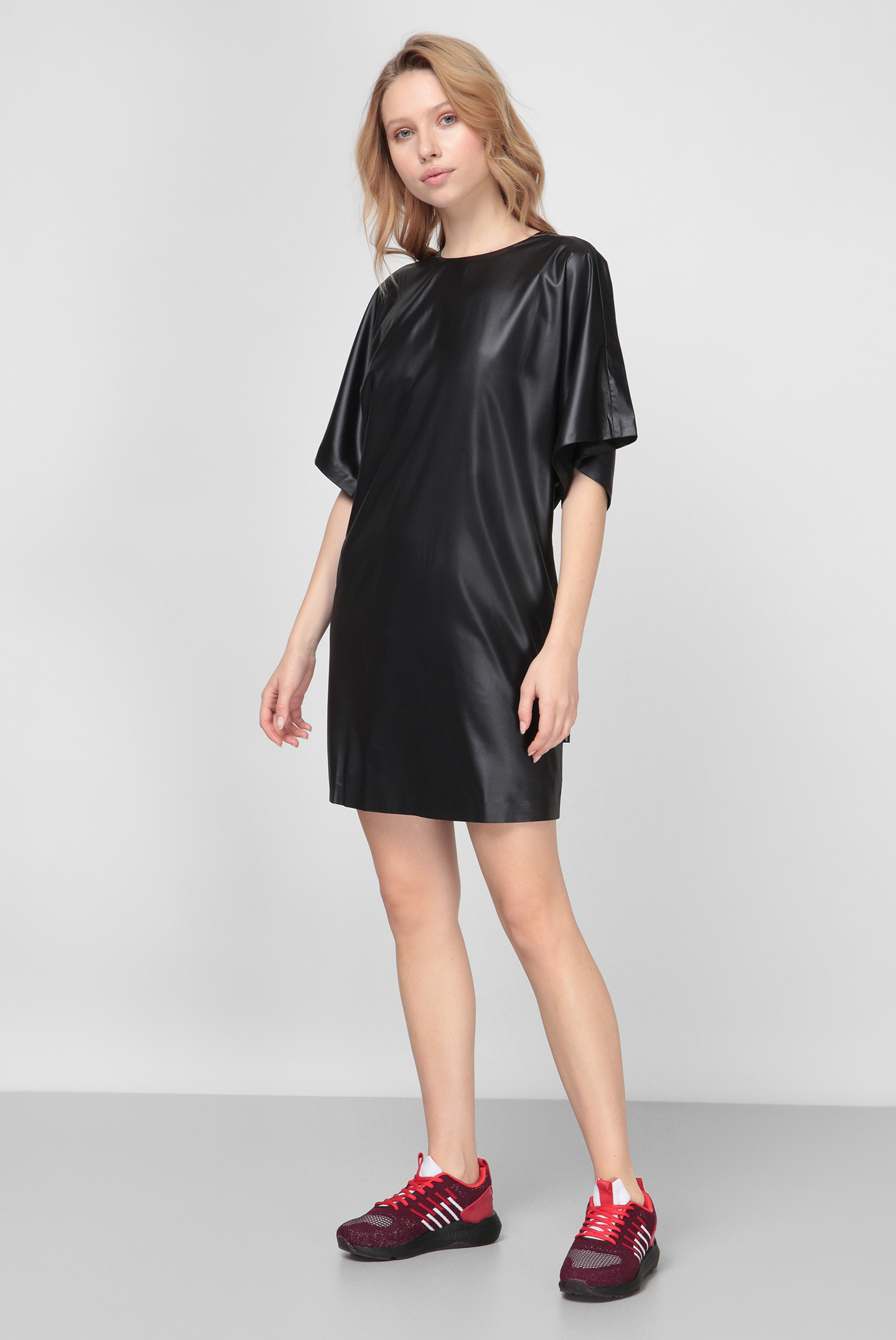 Женское черное платье SuperDry W8010412A;AM3