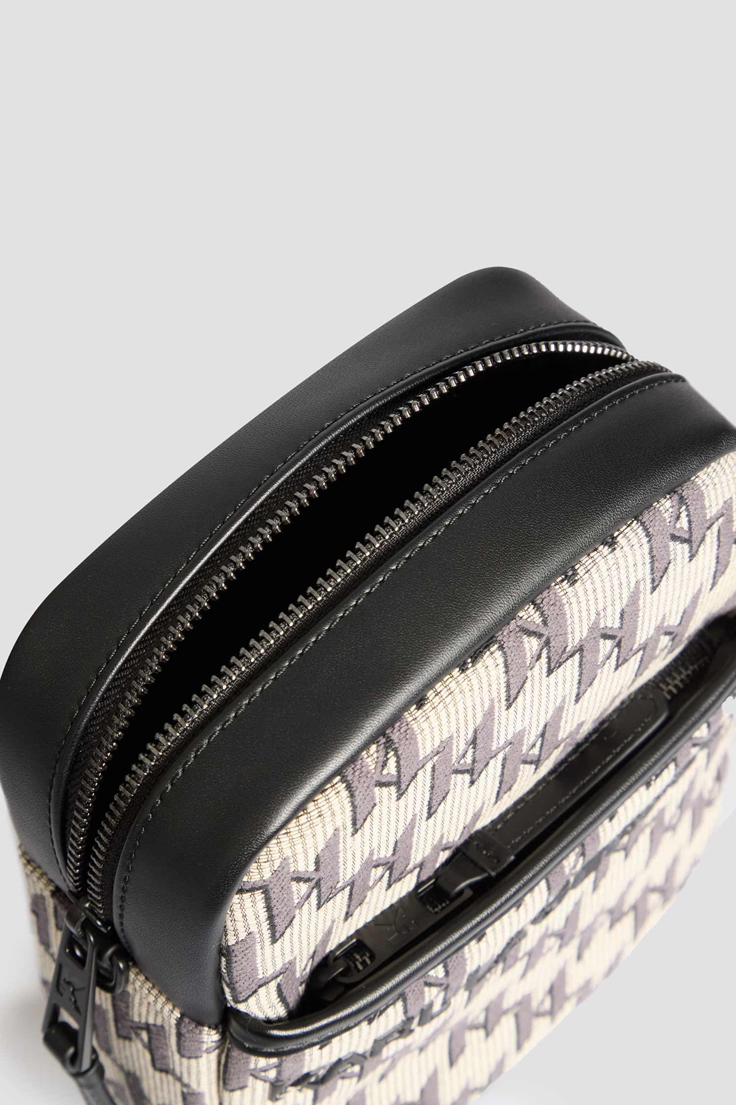 Мужская бежевая сумка с узором Karl Lagerfeld A2M30234;900