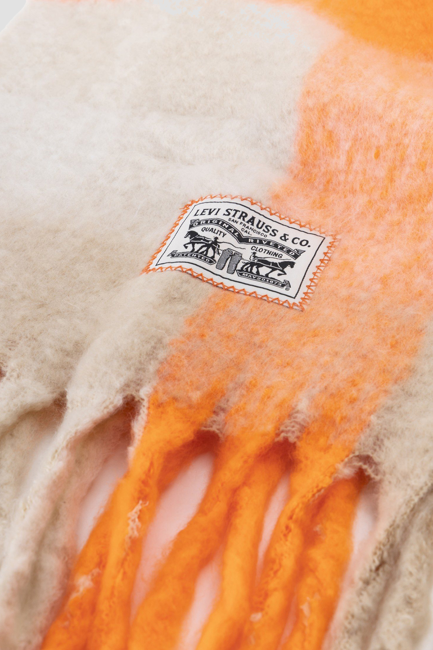 Женский шарф в клетку Levi’s® 235943;8.110