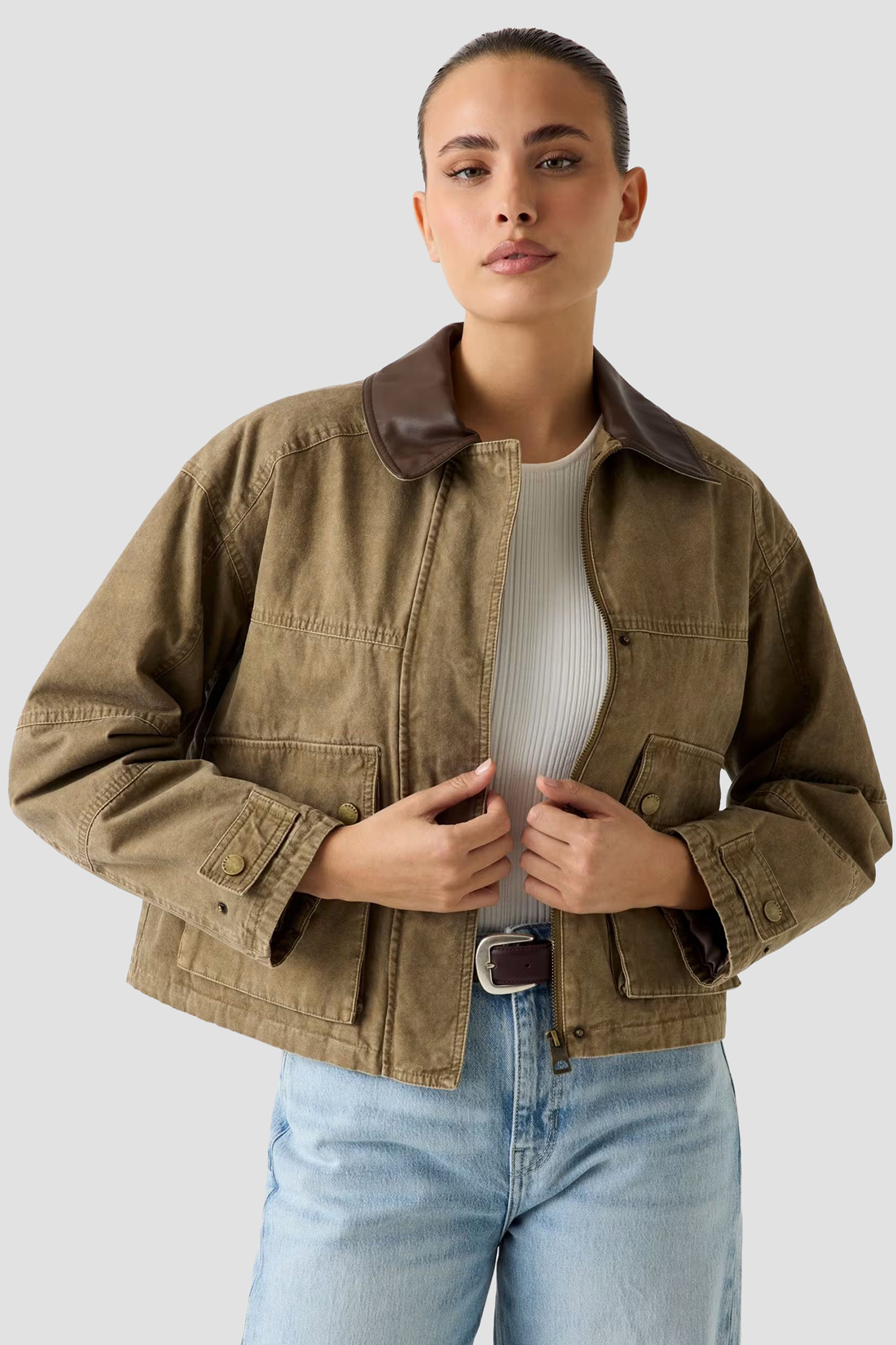 Жіноча коричнева куртка Guess W6RL51.WL372;F8BC