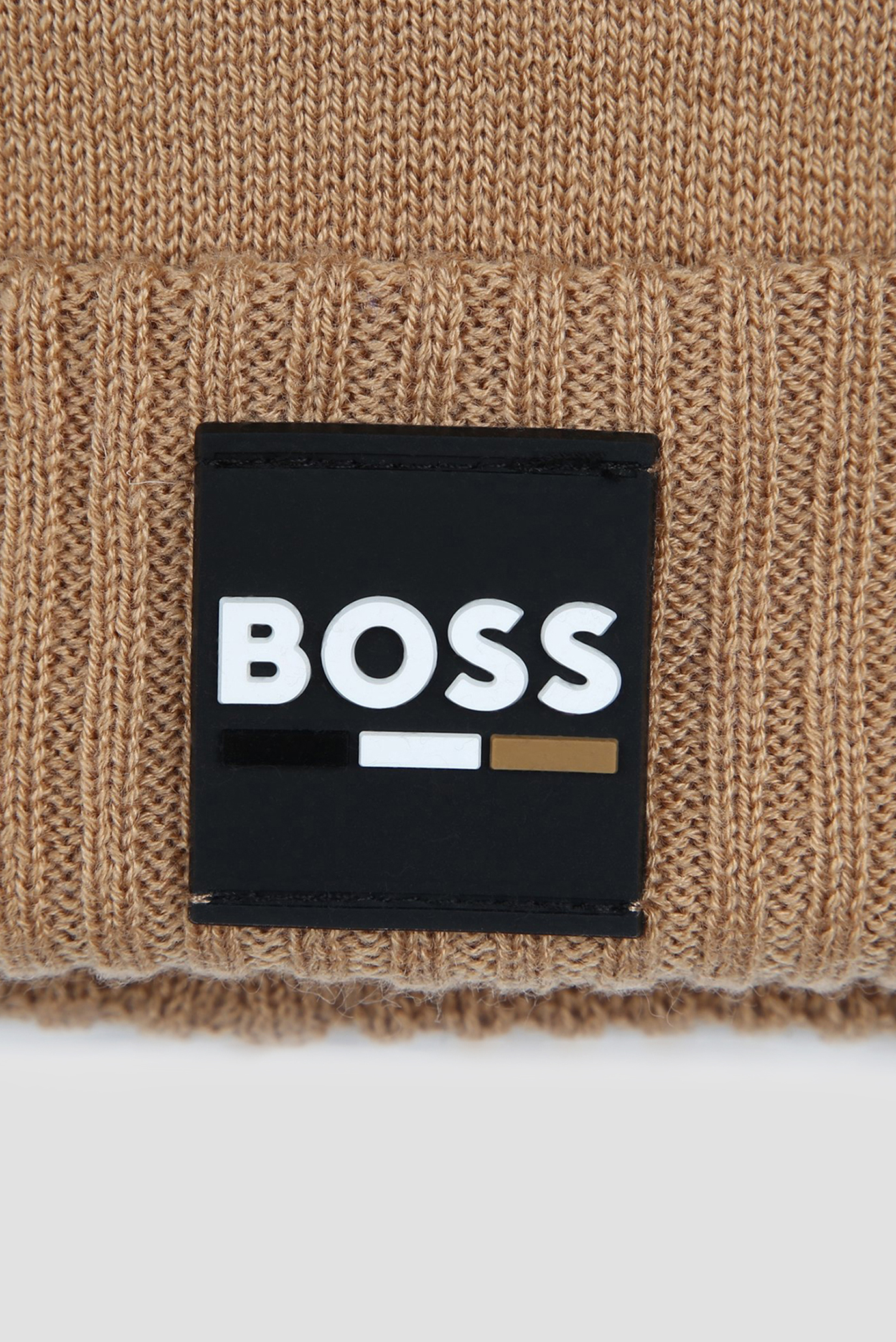 Дитяча бежева шапка BOSS kids J51566;269