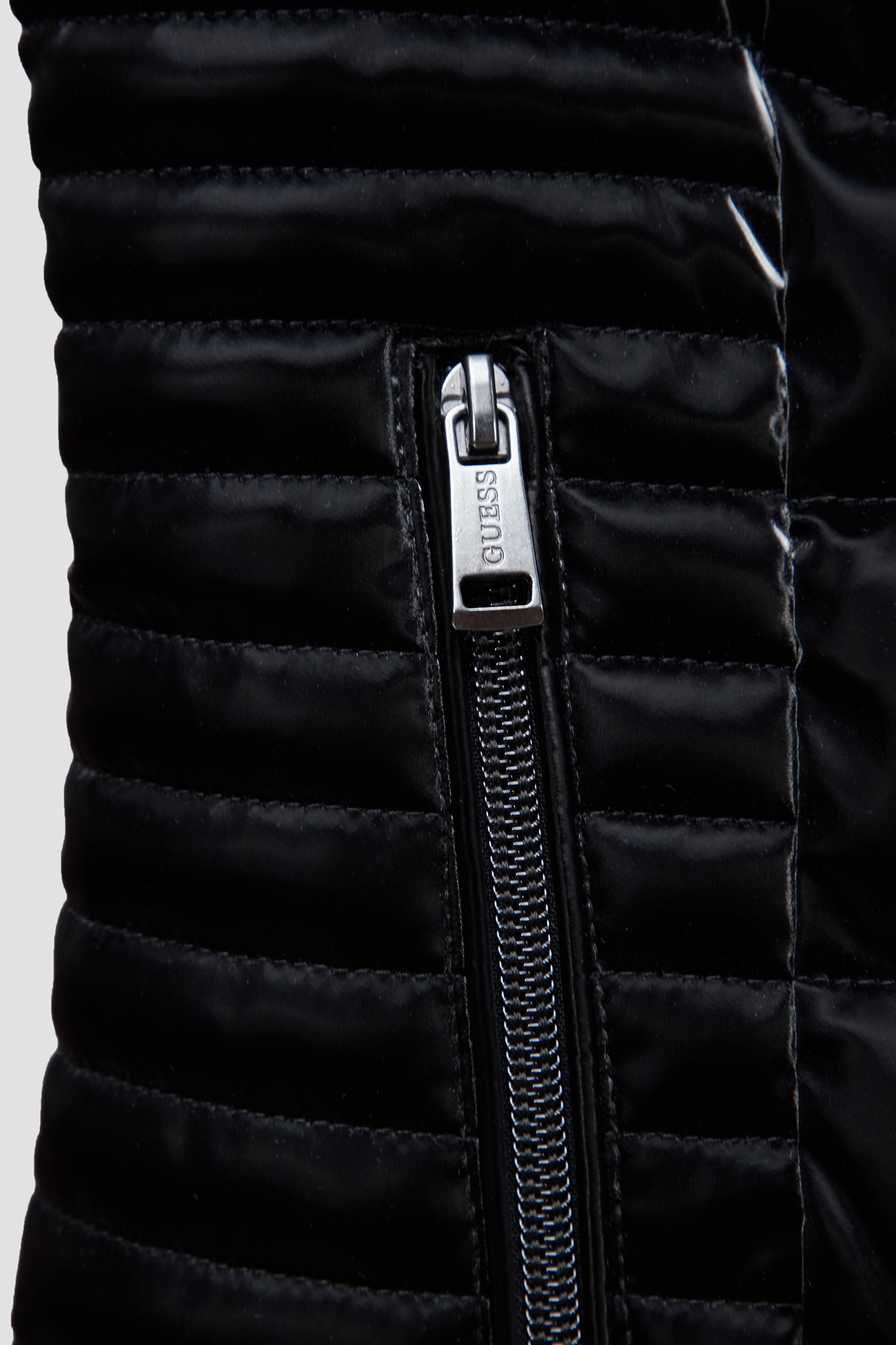 Женская черная куртка Guess W3YL14.WFJ10;JBLK