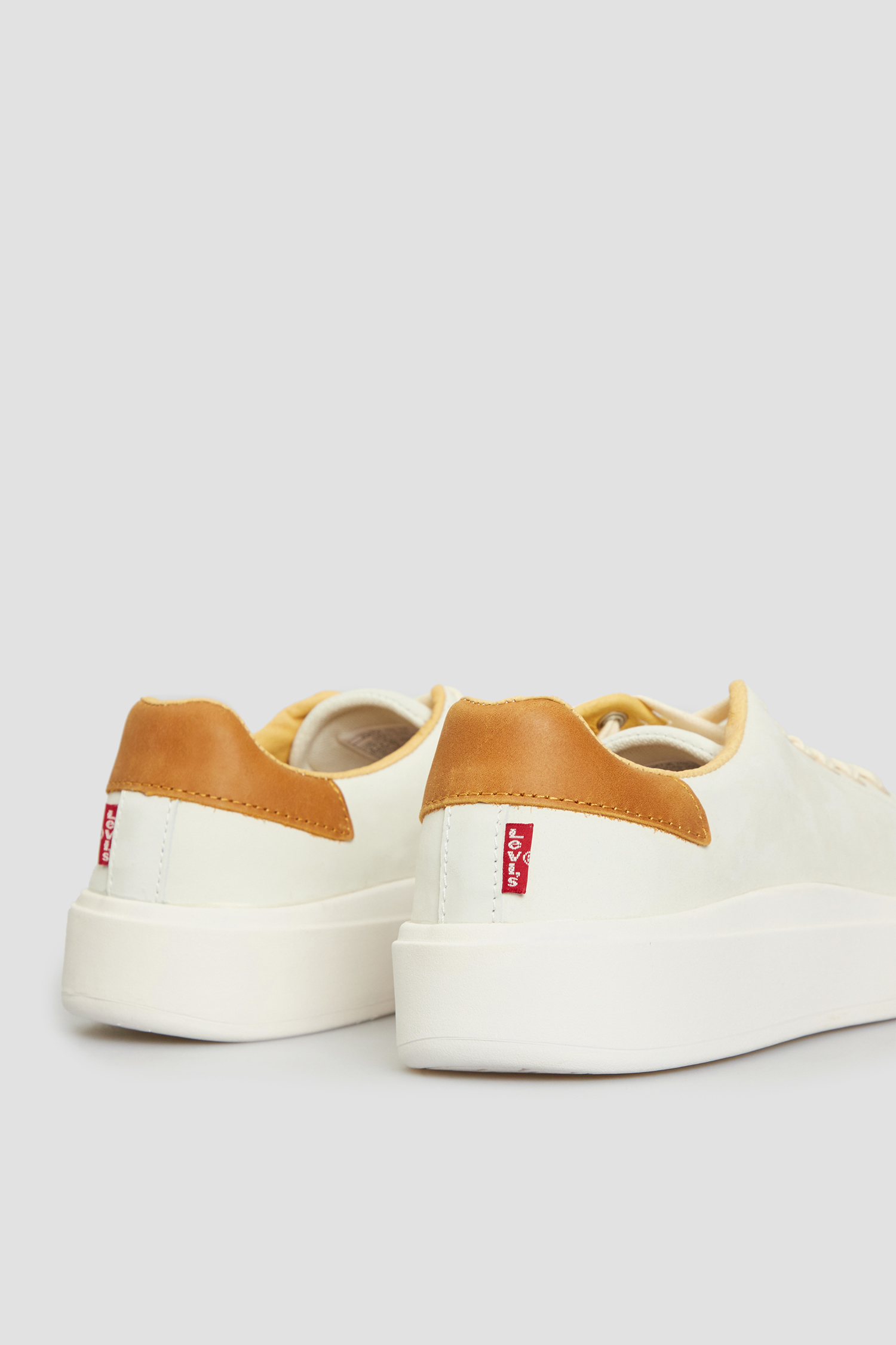 Мужские белые кожаные сникерсы Levi’s® 234736;703.100