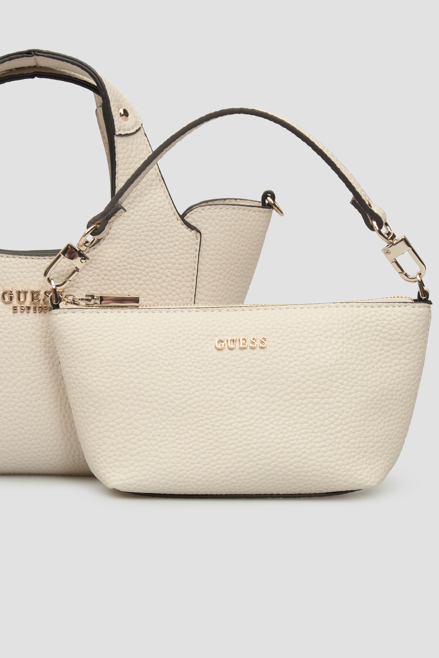 Женская белая сумка Guess HWBG73.34750;BON