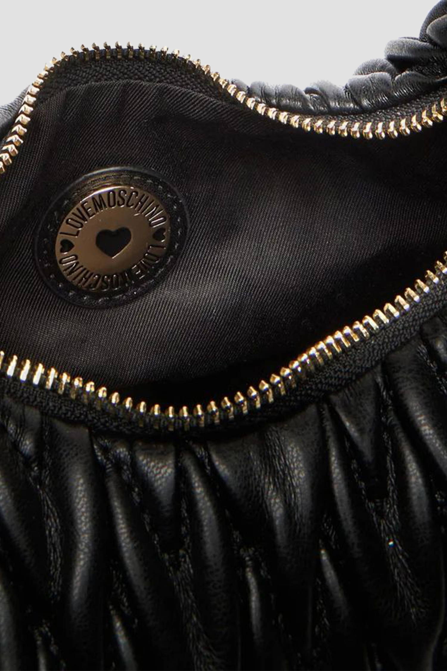 Женская черная сумка Moschino JC4014PP1N.LH0;000