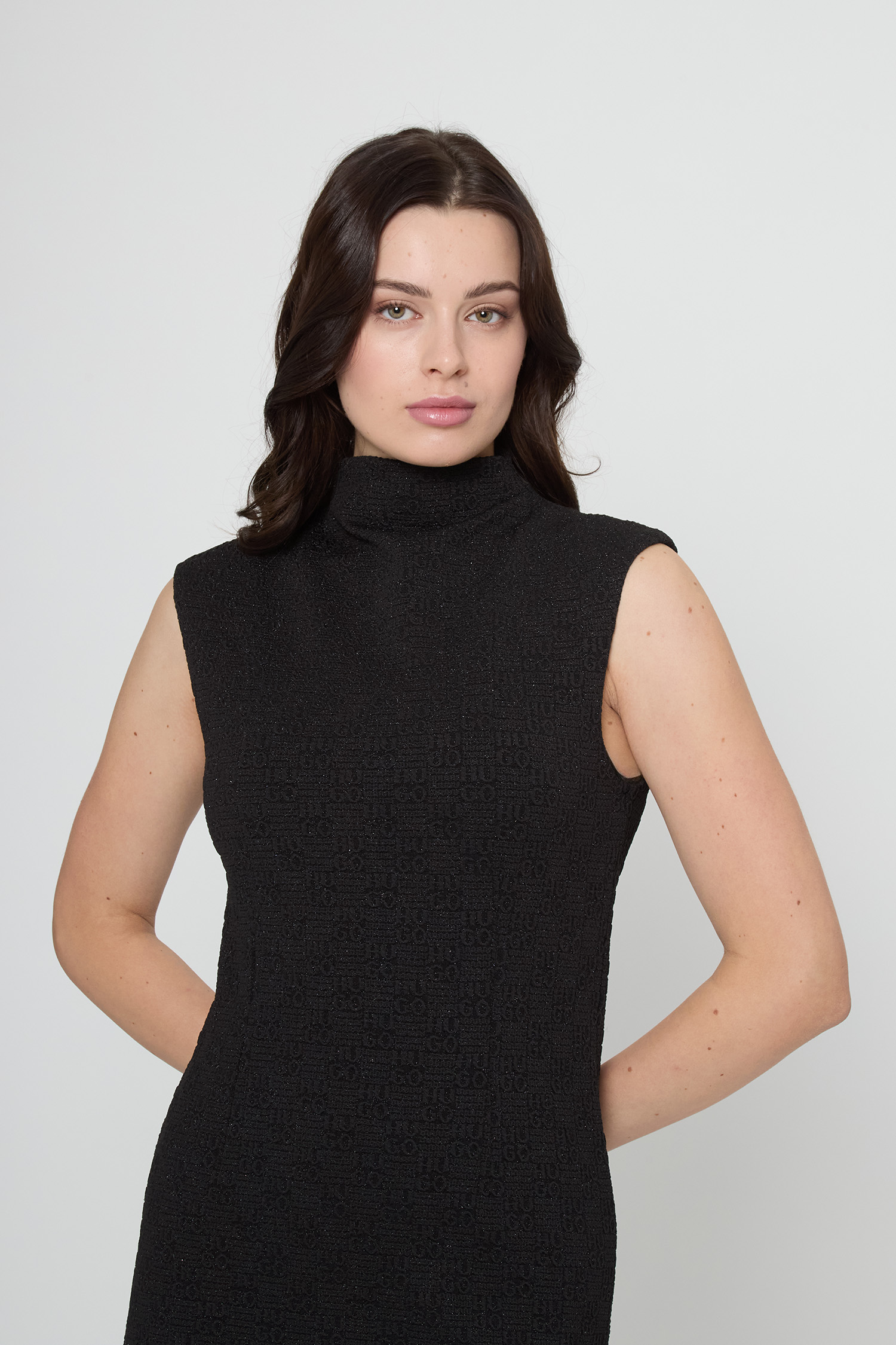 Женское черное платье с узором HUGO 50550118;001