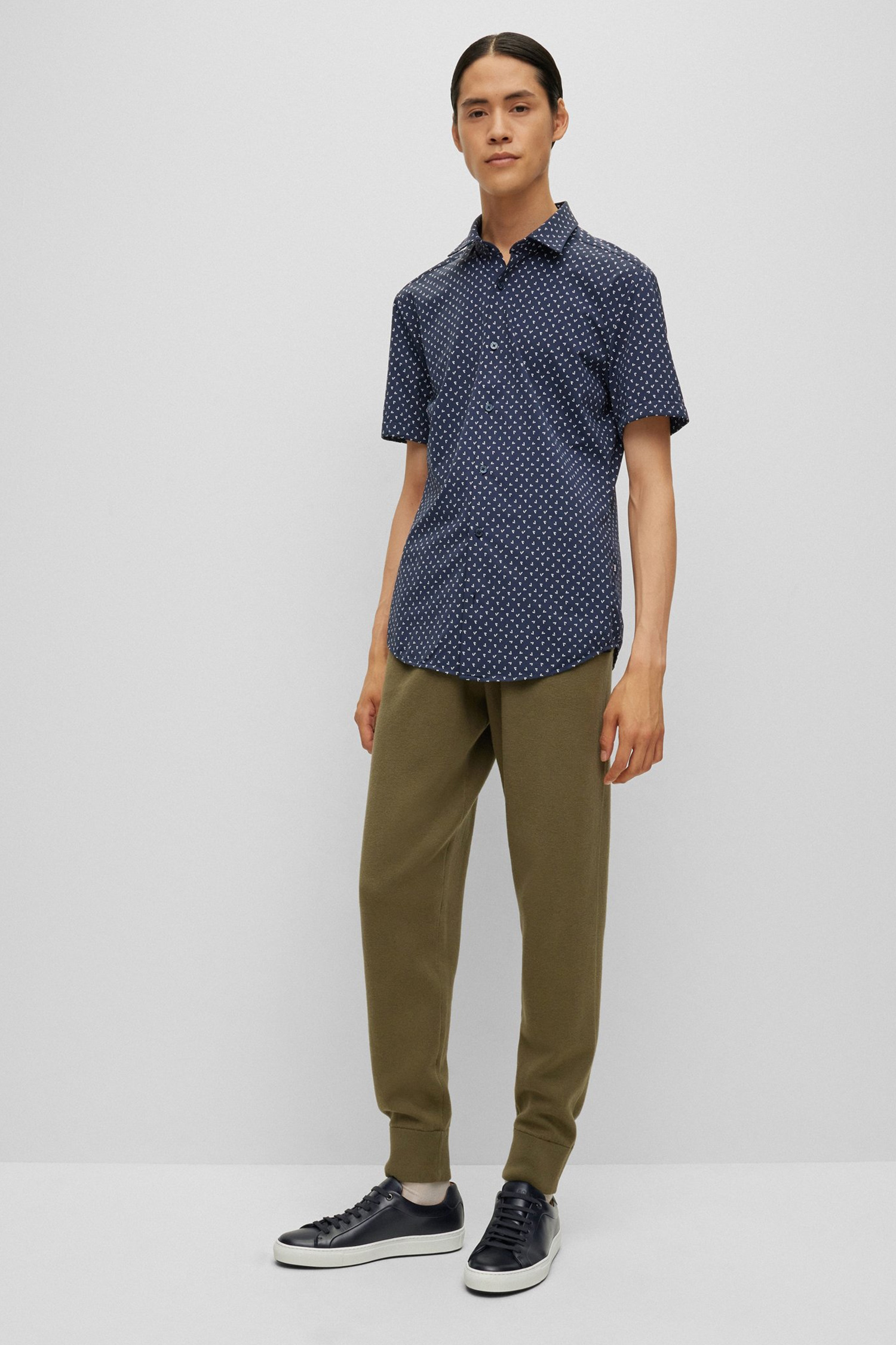 Чоловічі темно-сині шкіряні снікерси BOSS 50472128;401