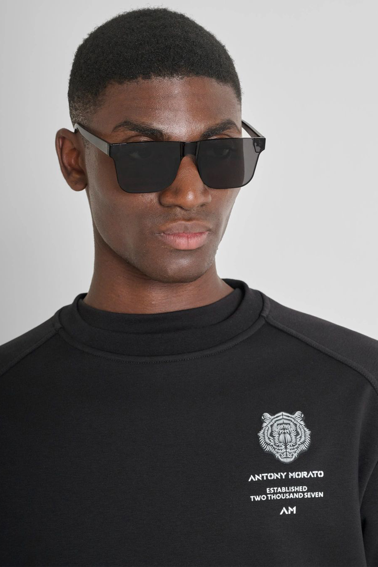 Чоловічий чорний світшот Antony Morato MMFL01076.FA150222;9000