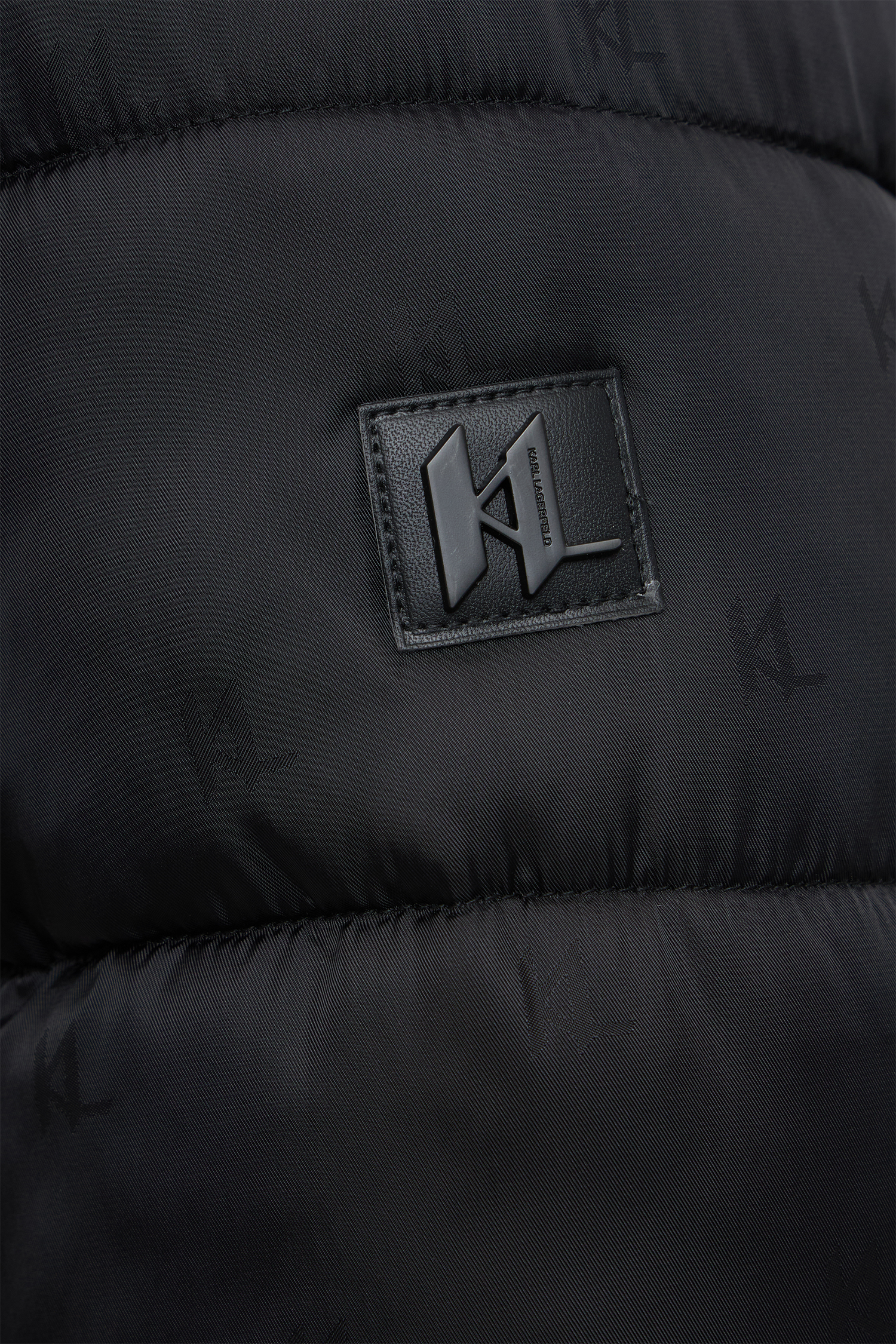 Мужская черная куртка с узором Karl Lagerfeld 563592.505021;990