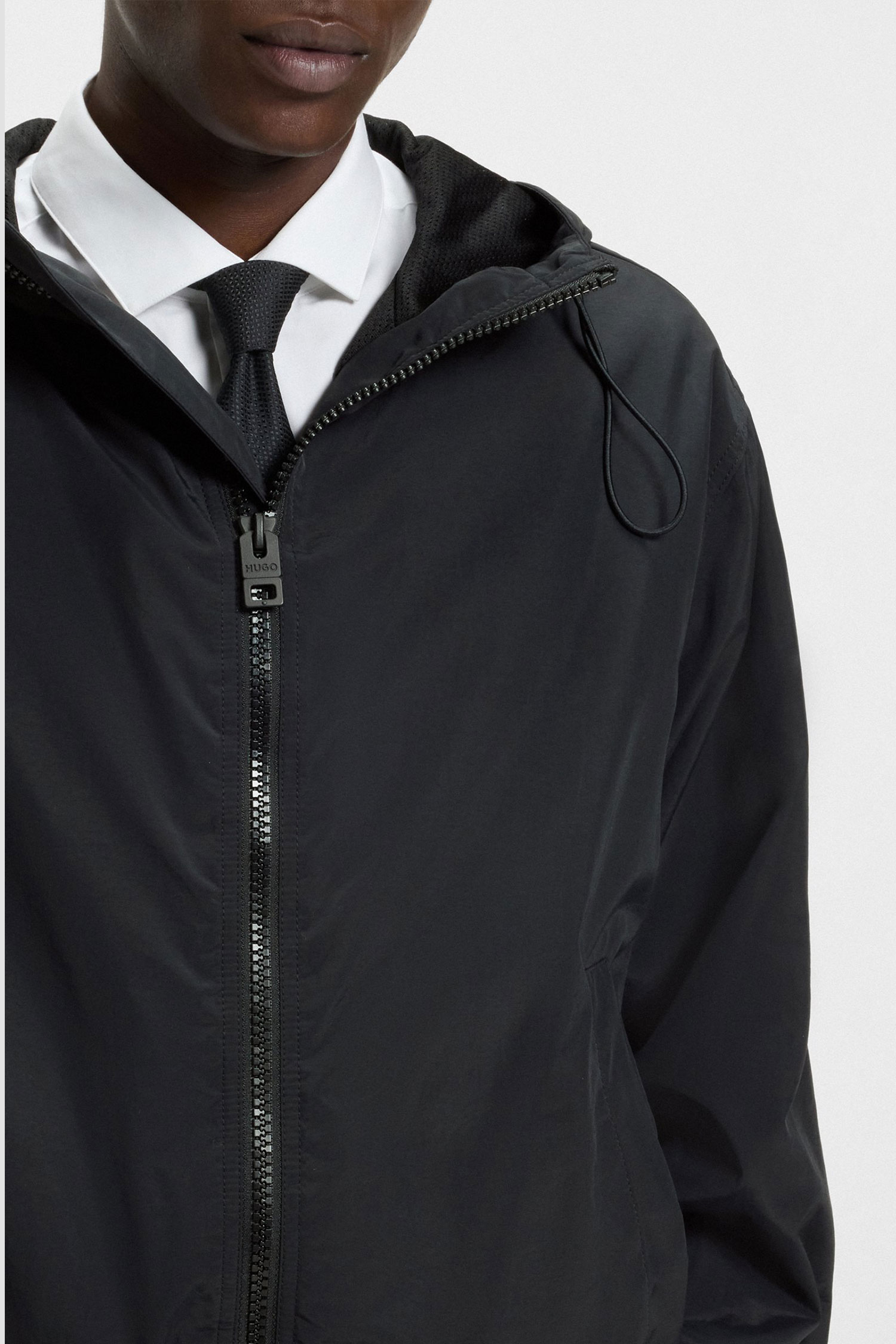 Мужская черная ветровка HUGO 50534458;001