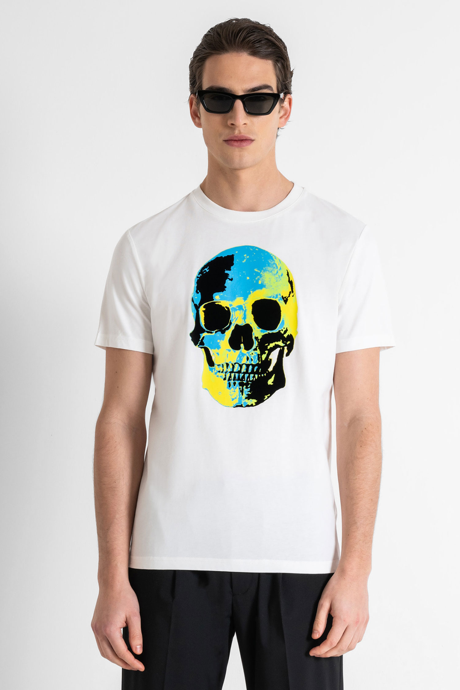 Мужская белая футболка Antony Morato MMKS02404.FA100240;1011