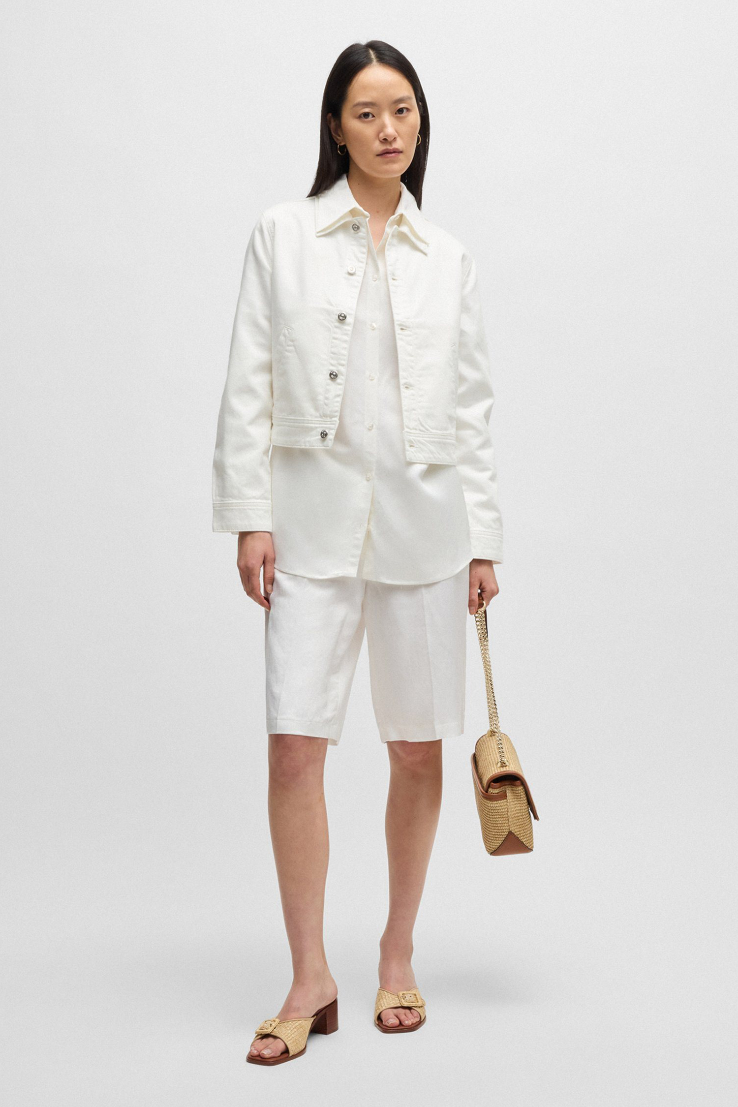 Женские белые шорты BOSS 50537403;100