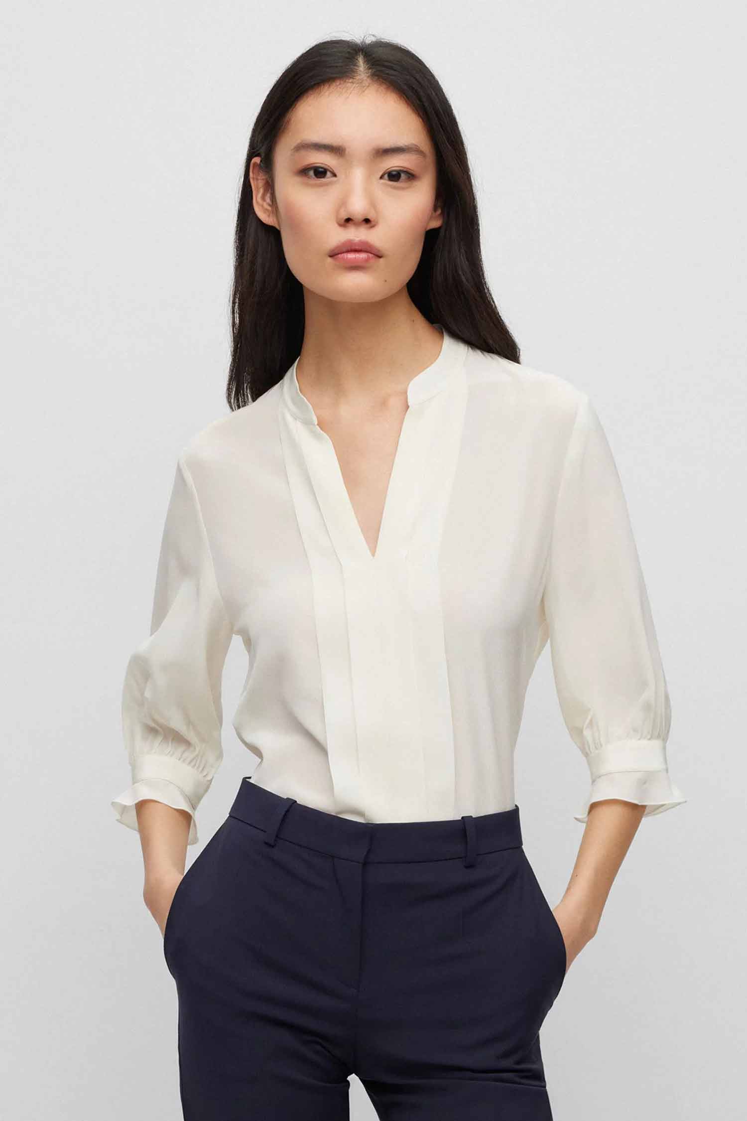 Женская белая шелковая блуза BOSS 50494739;118