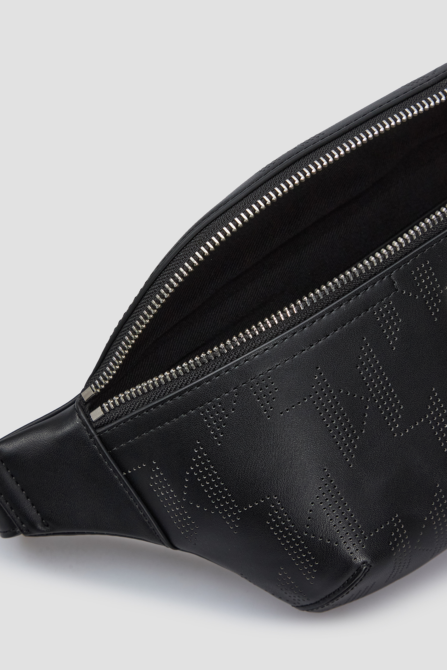 Мужская черная поясная сумка с узором Karl Lagerfeld A1M30090;999