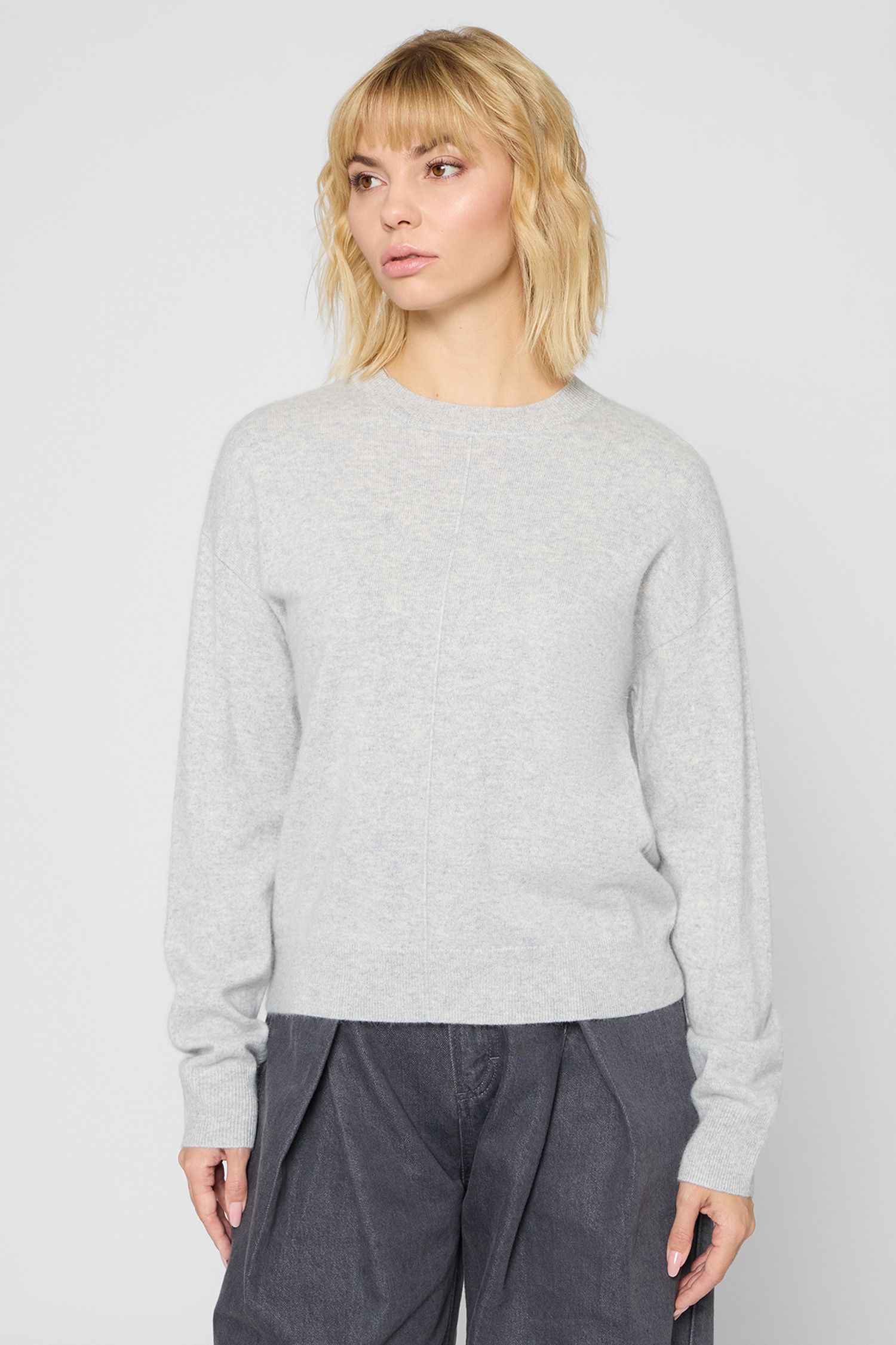 Женский серый кашемировый джемпер BOSS 50547883;058