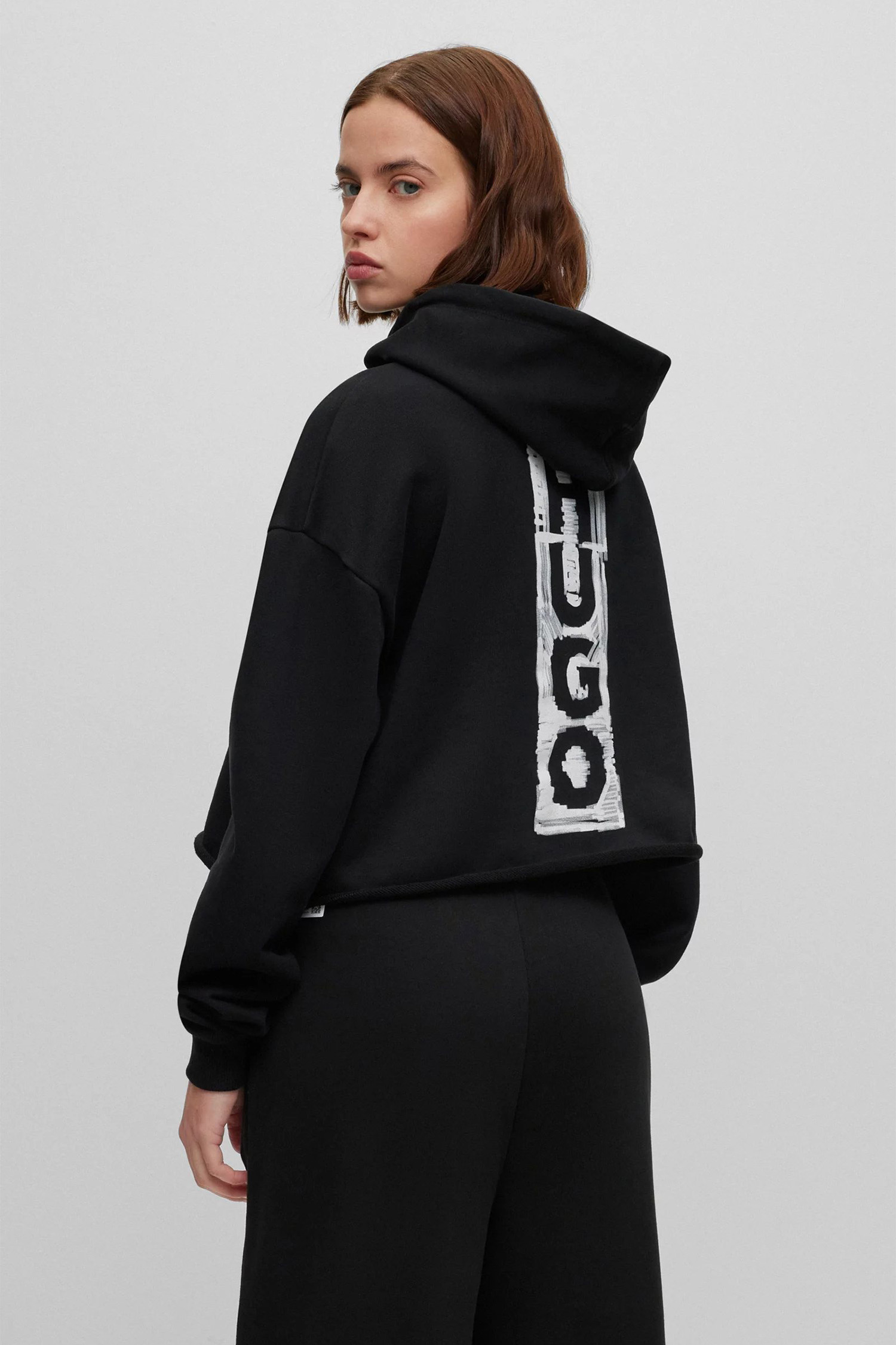 Женское черное худи HUGO 50492808;001