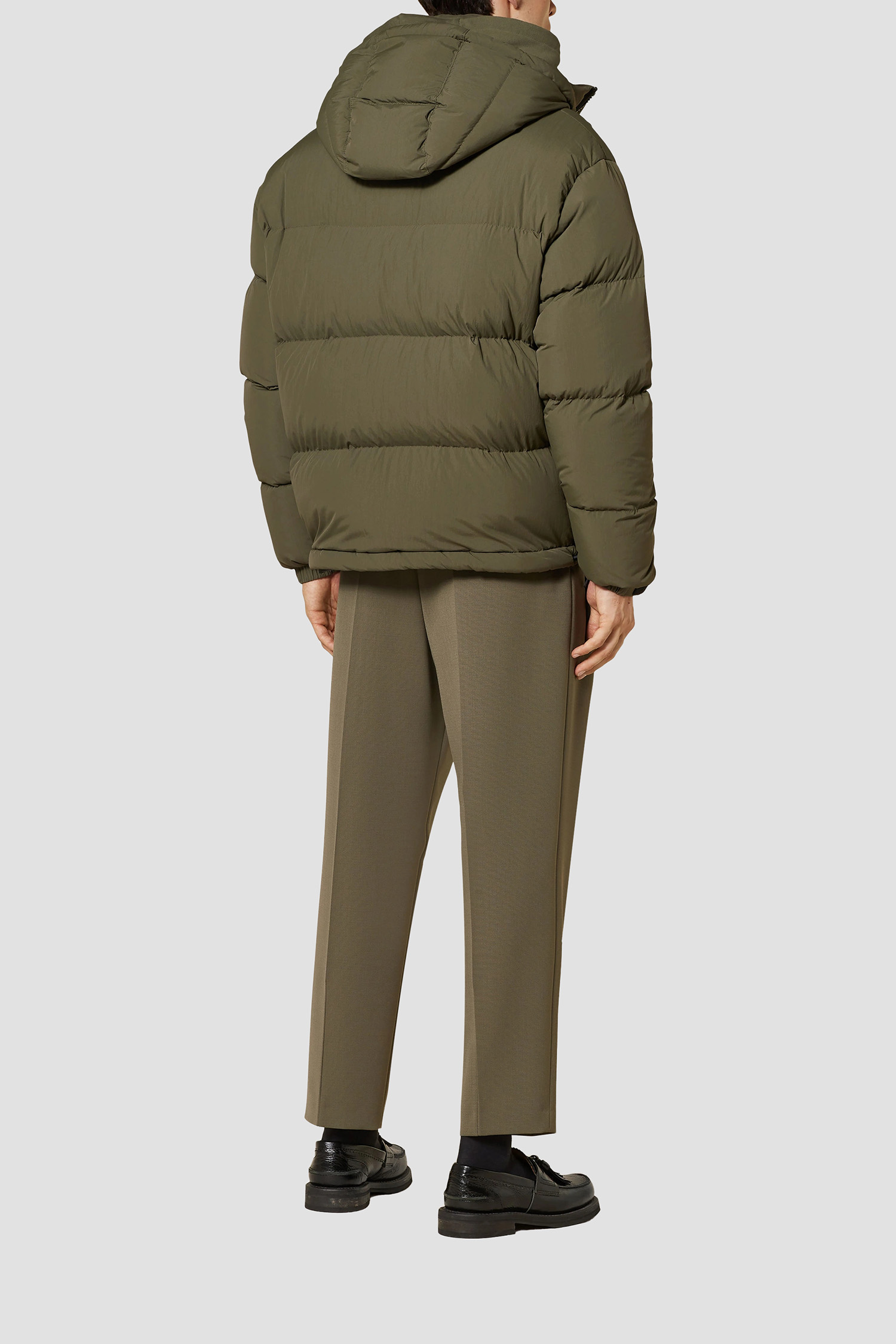 Мужской зеленый пуховик HUGO 50522935;257