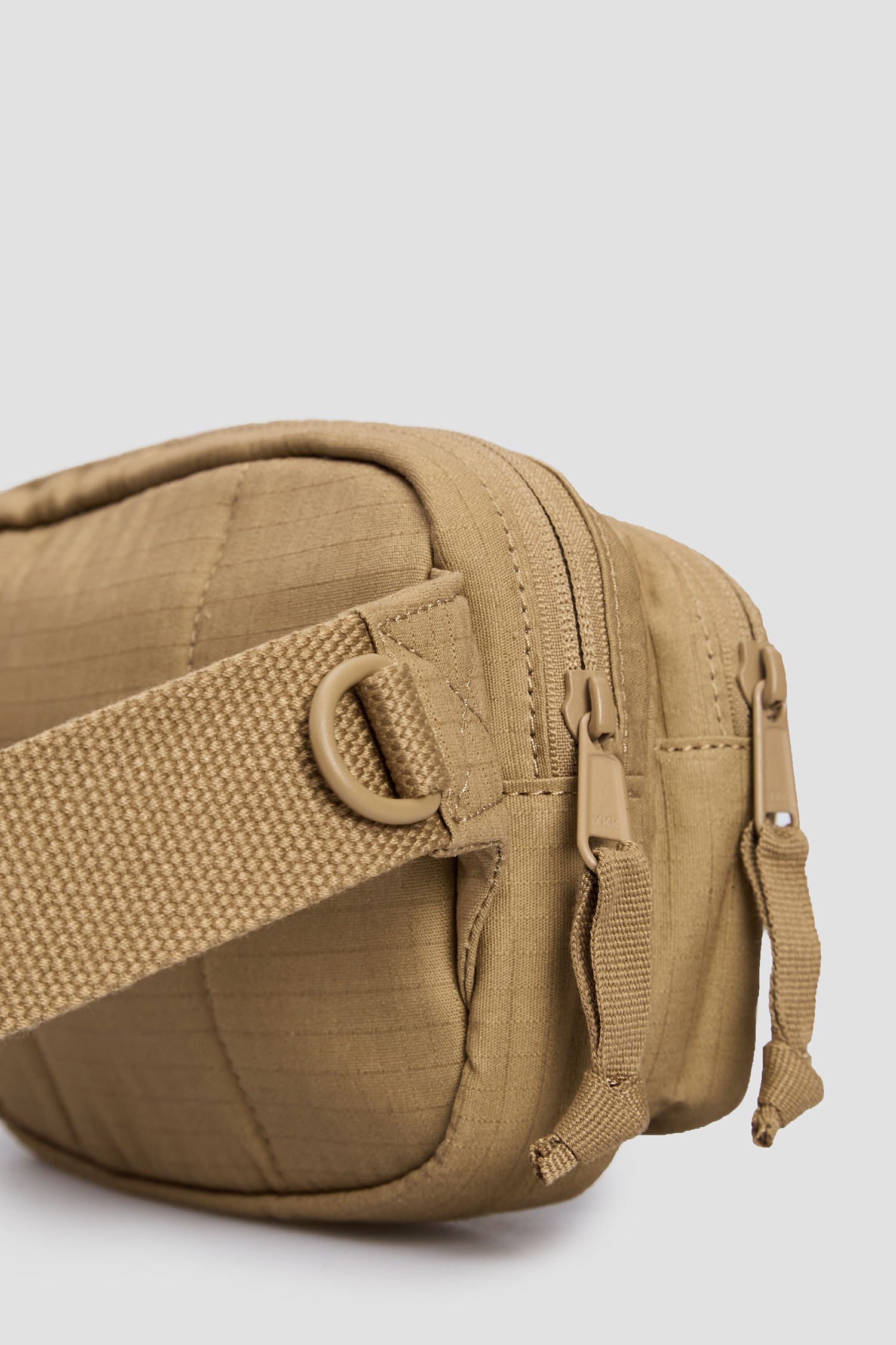 Бежевая поясная сумка Levi’s® 235270;634.37