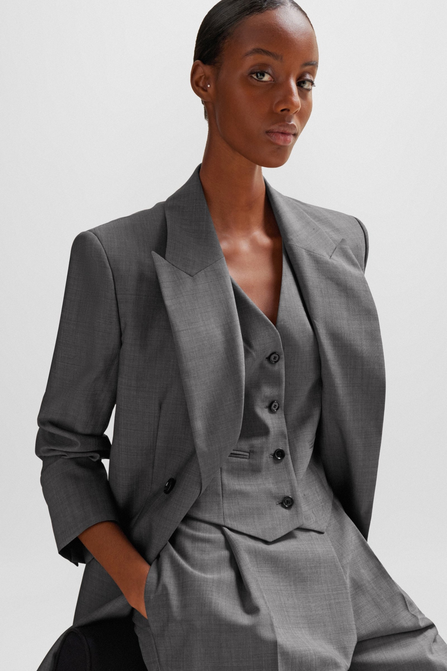 Женский серый шерстяной жакет BOSS 50505587;960