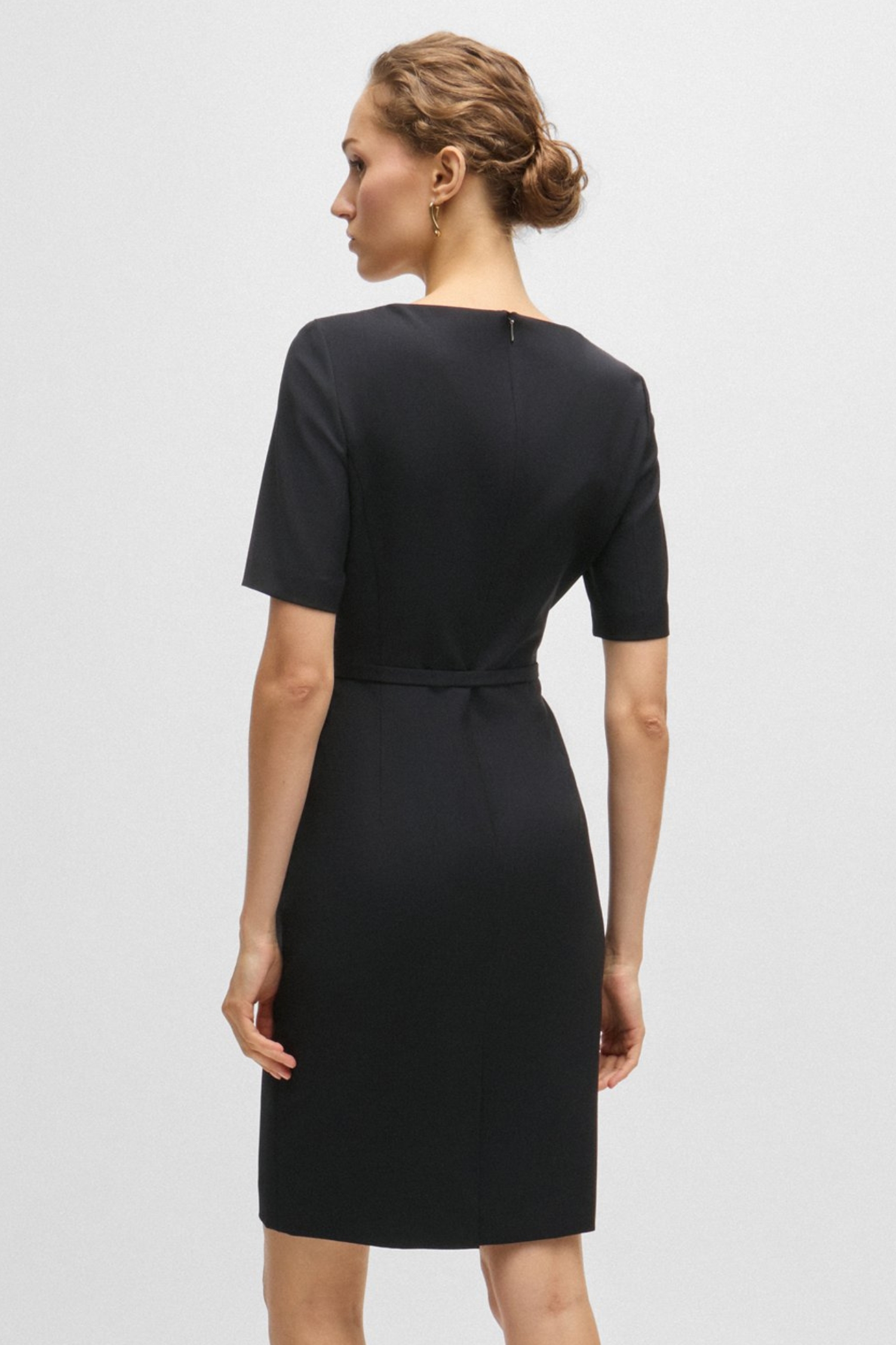 Жіноча чорна вовняна сукня BOSS 50490041;001