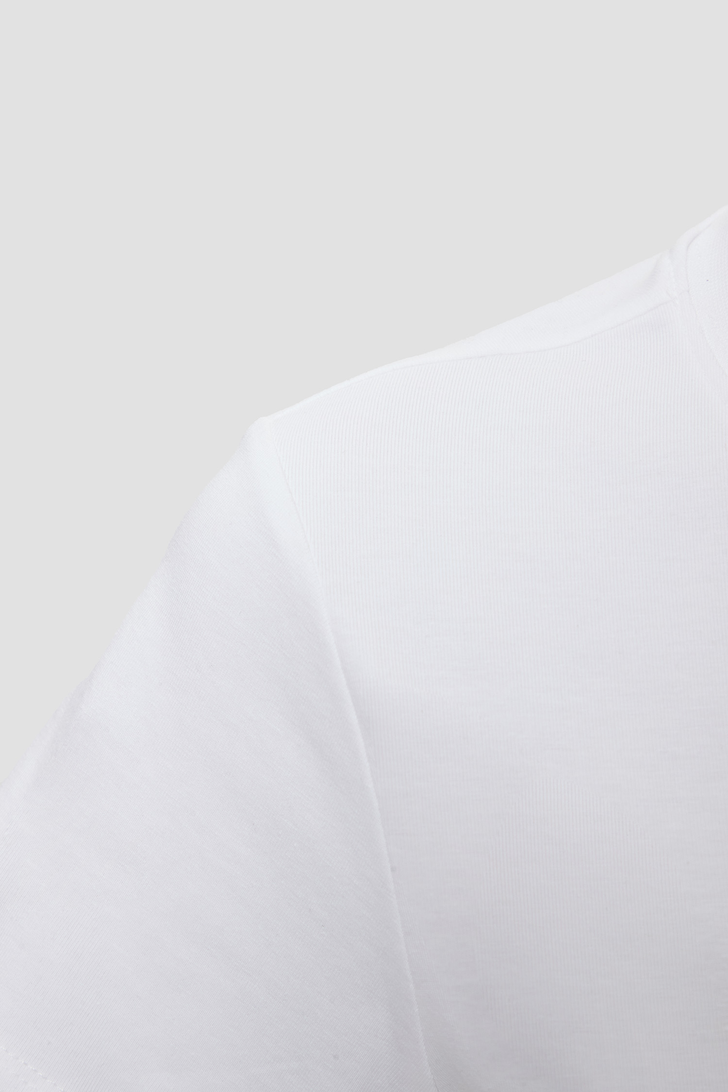 Жіноча біла футболка Guess V5GI15.J1314;G011