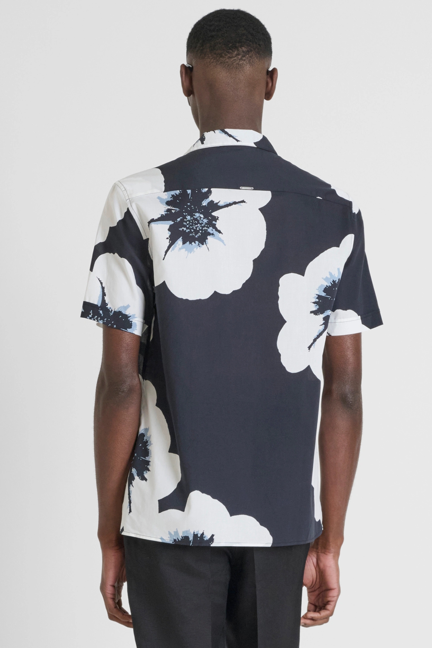 Мужская черная рубашка с узором Antony Morato MMSS00171.FA430630;9000