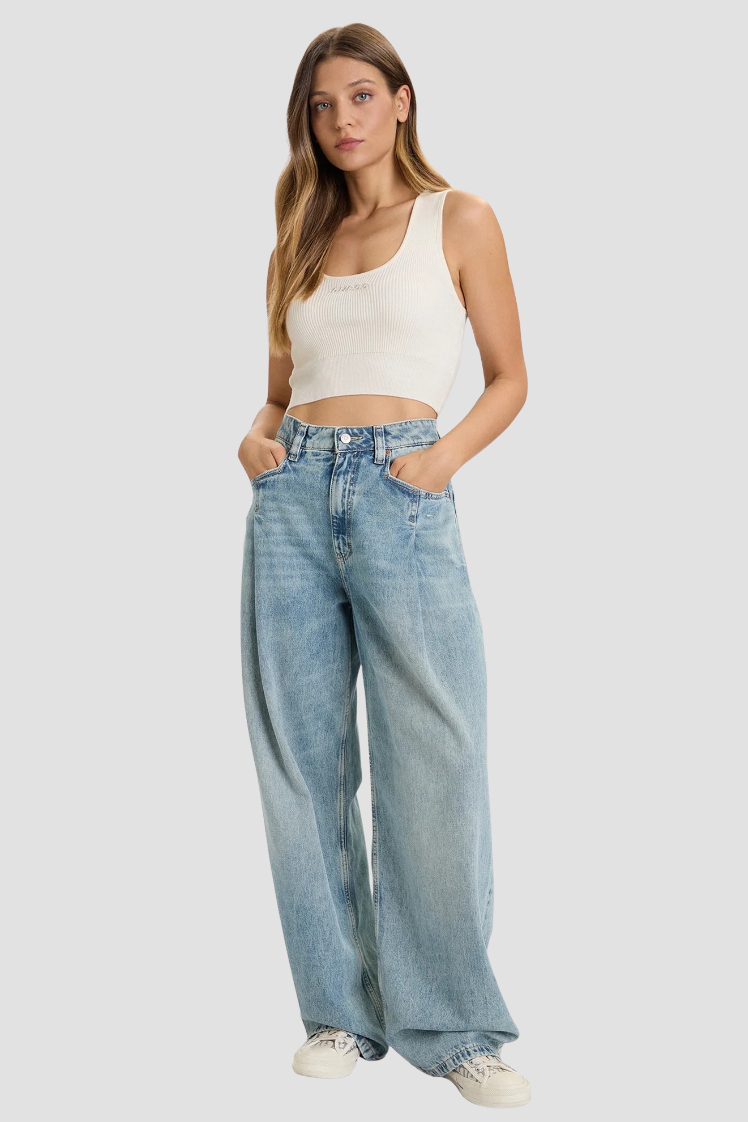 Женский белый топ Guess V5BP05.Z3JD2;G047