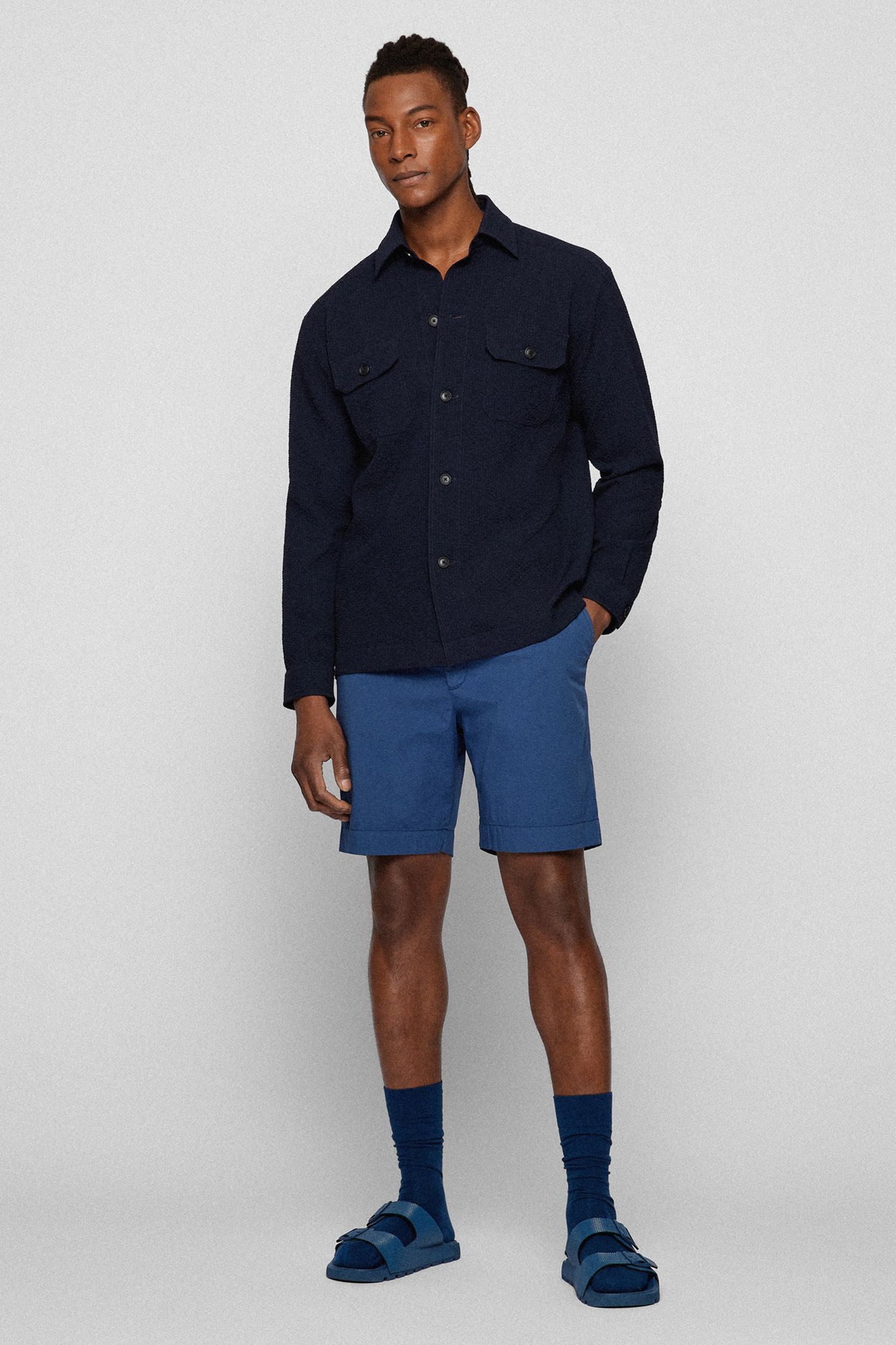 Мужские синие шорты BOSS 50466846;413