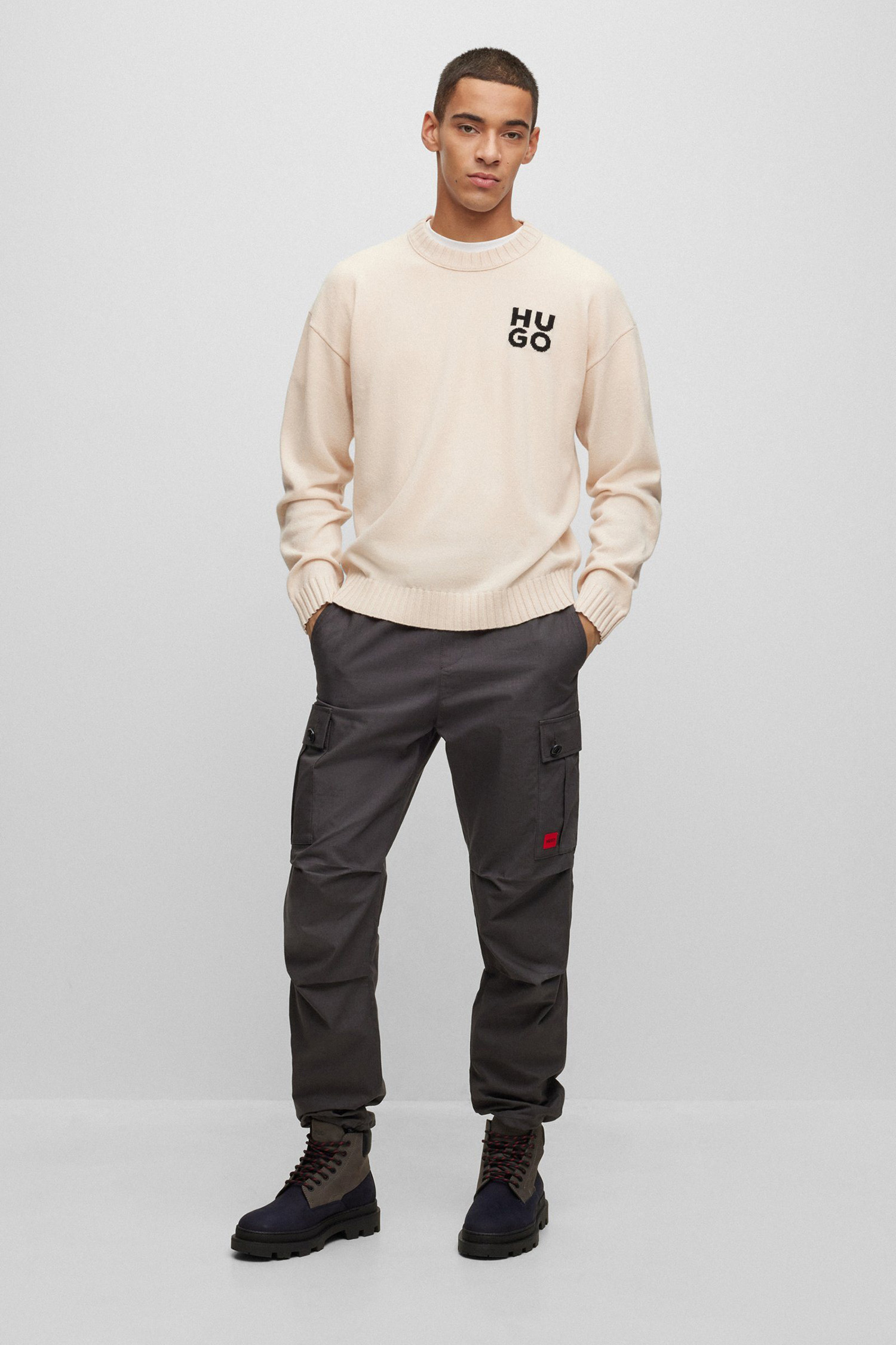 Мужской бежевый шерстяной джемпер HUGO 50500015;275