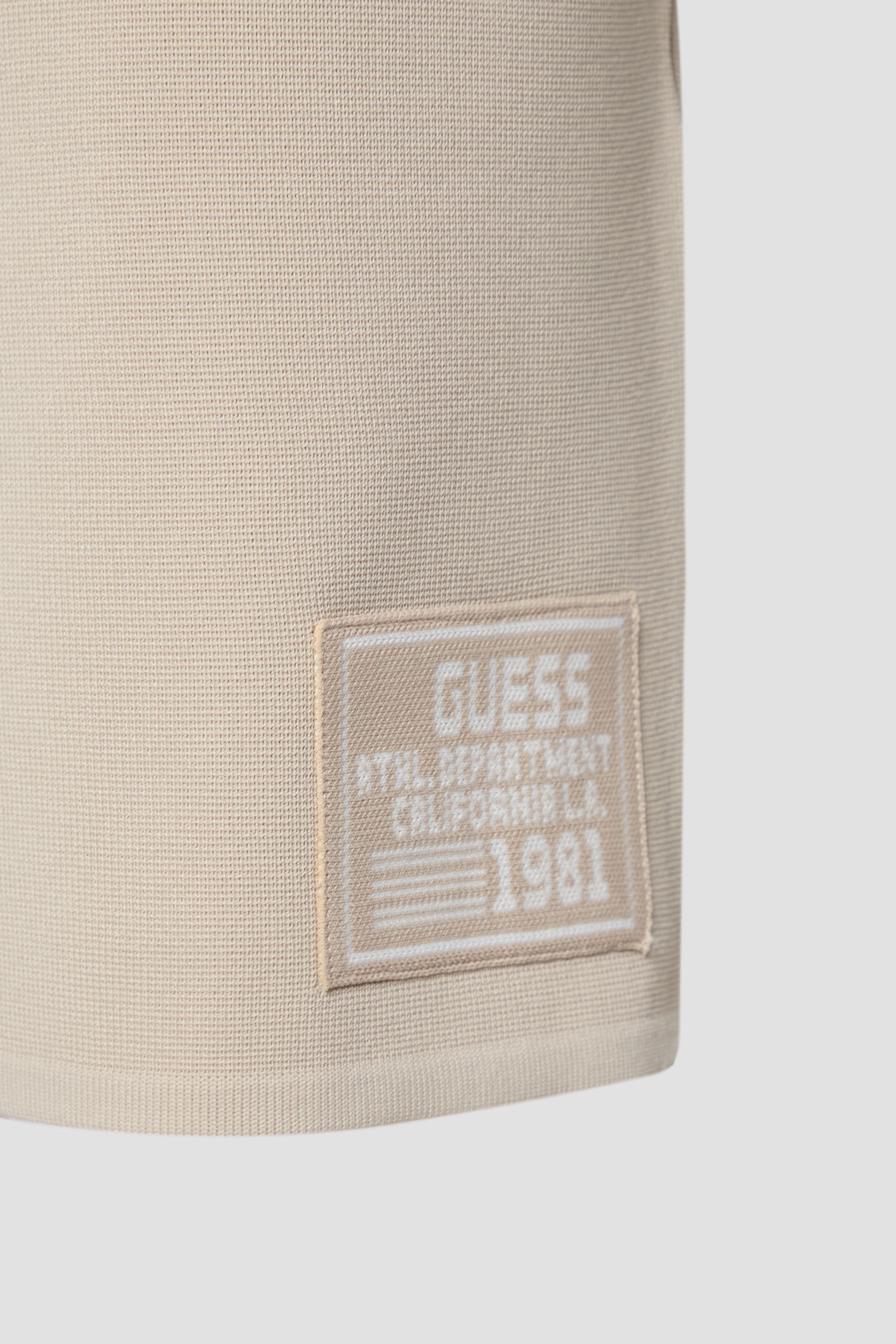 Мужские бежевые шорты Guess Z5GD05.Z2Q42;G9D0