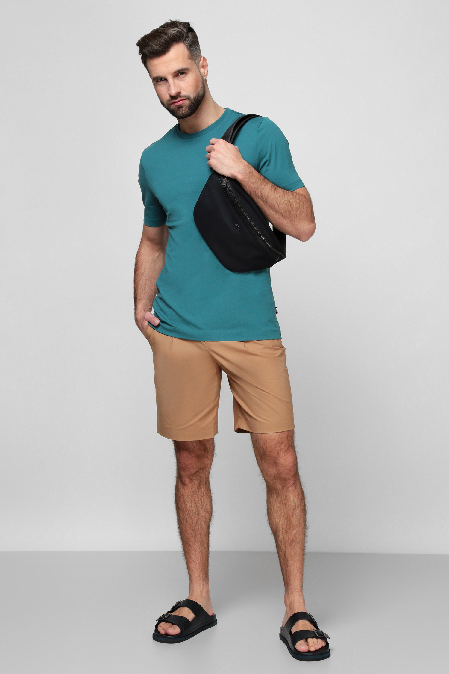 Мужские бежевые шорты BOSS 50468951;260