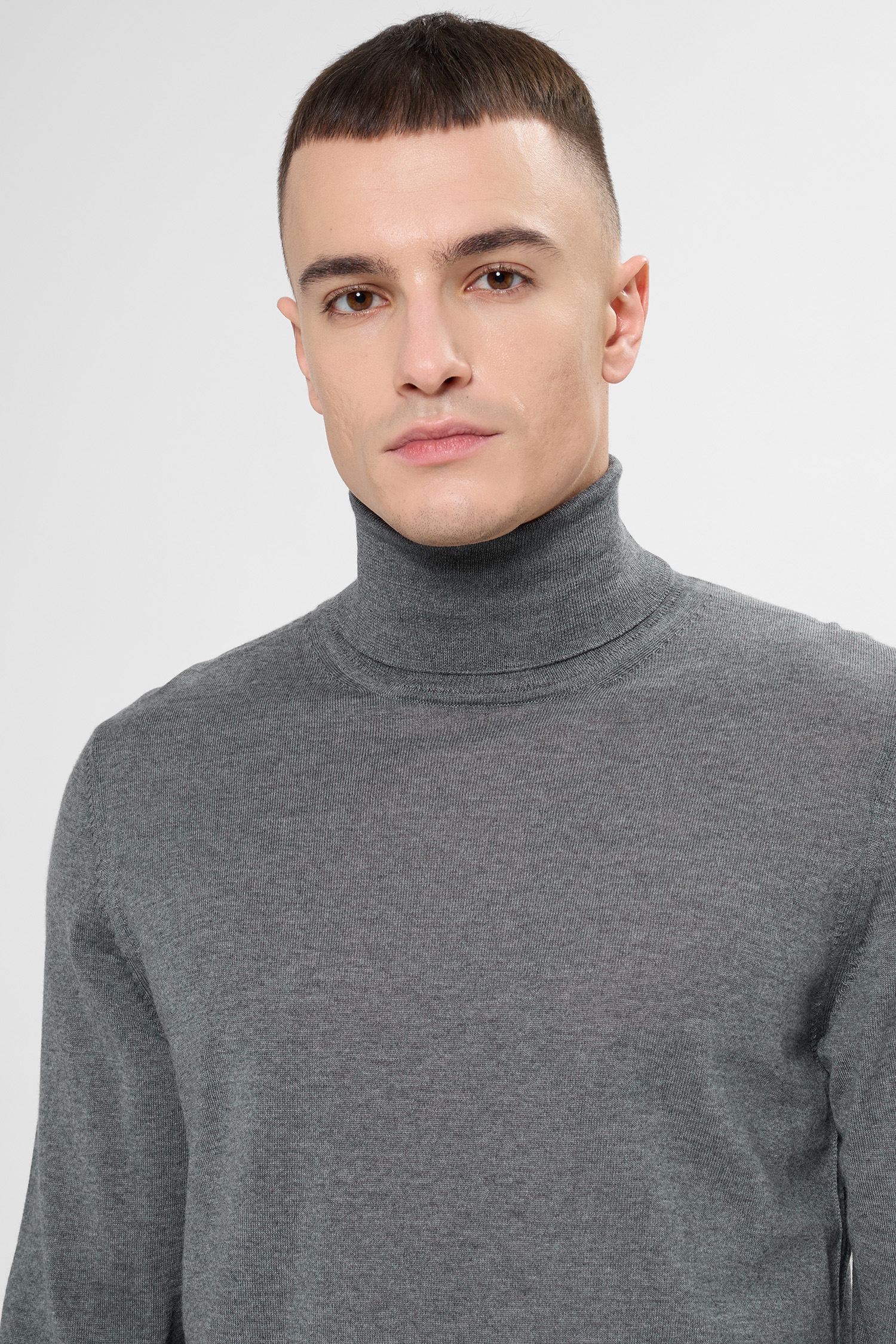 Чоловічий сірий вовняний гольф BOSS 50468262;030