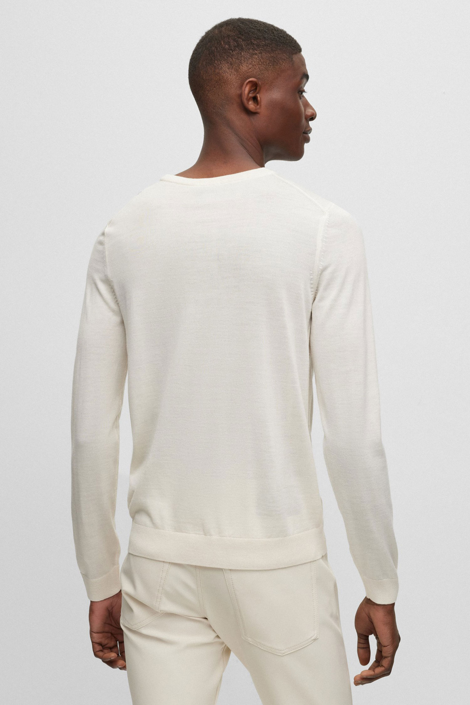 Чоловічий білий вовняний джемпер BOSS 50468239;131